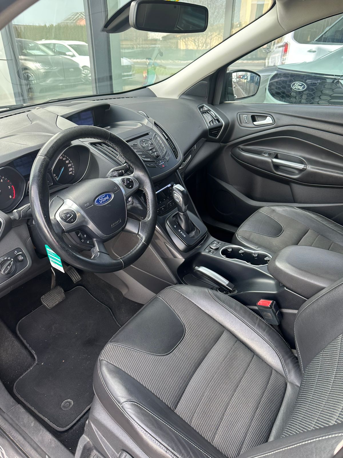 FORD Kuga 2.0 TDCi 140 Carving FPS-image-8