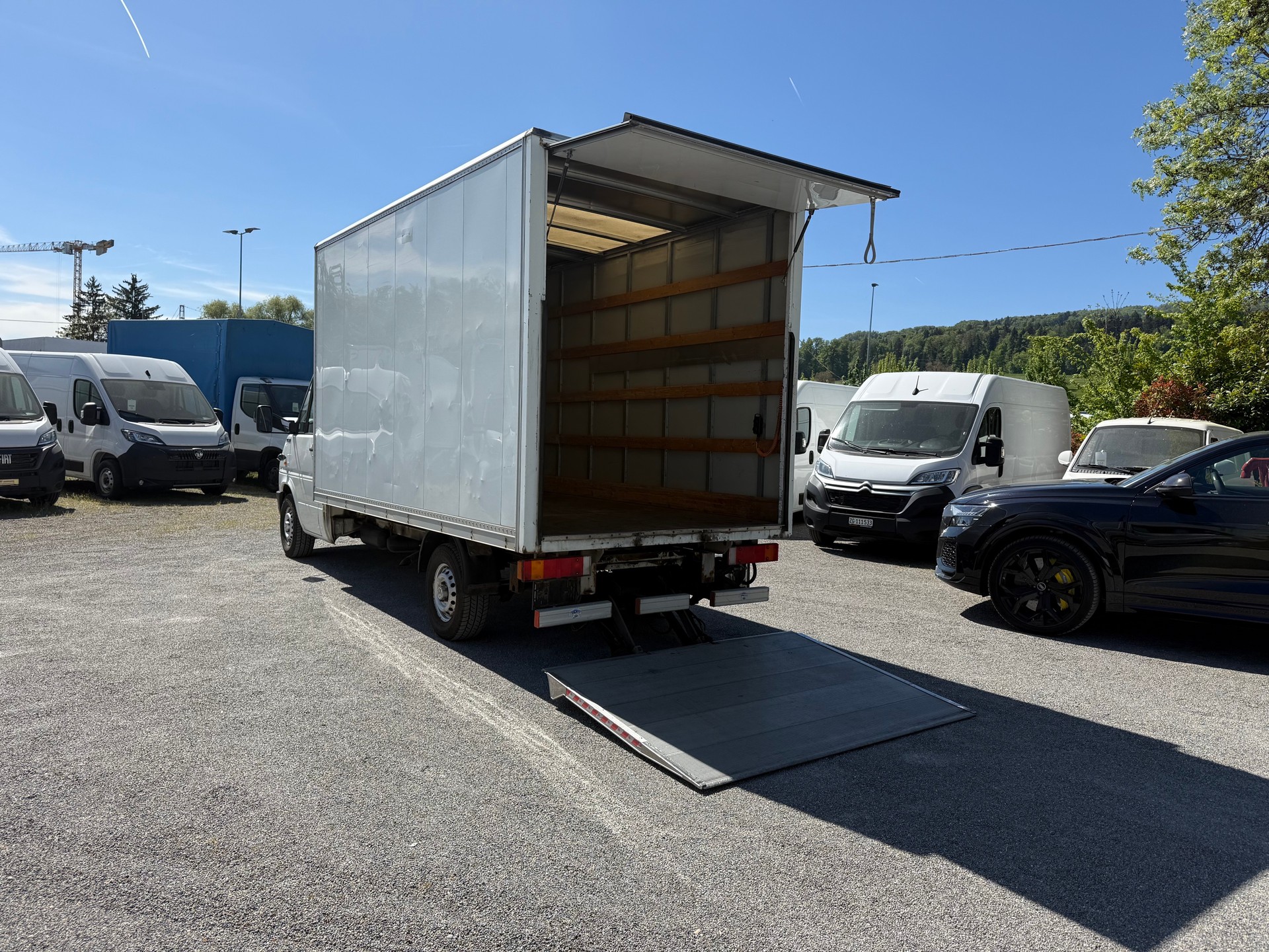 VW LT 35 2.5 TDI Koffer mit Hebebühne-image-2