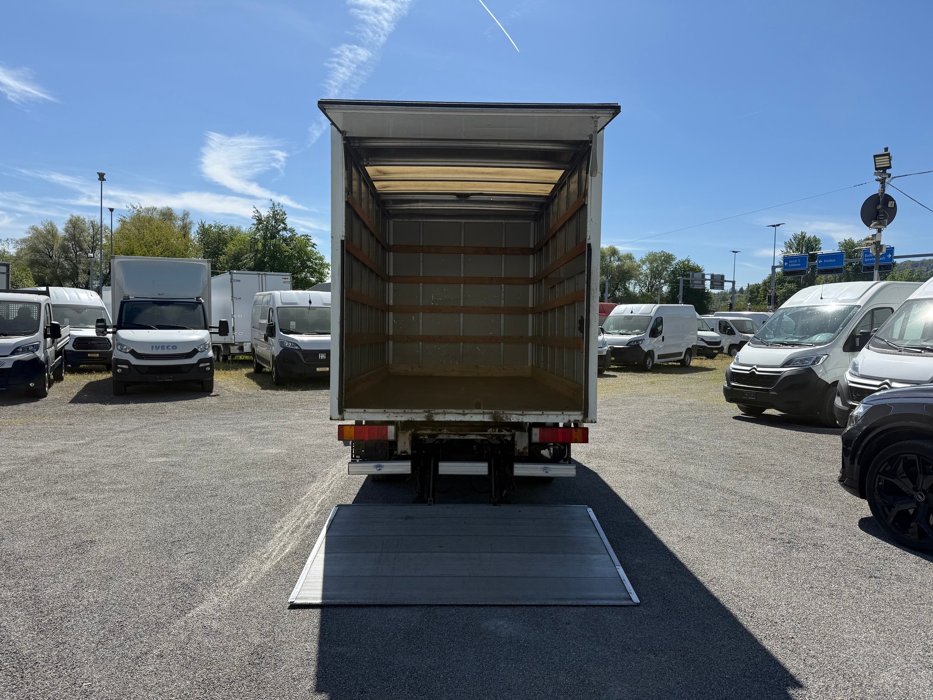VW LT 35 2.5 TDI Koffer mit Hebebühne-image-4