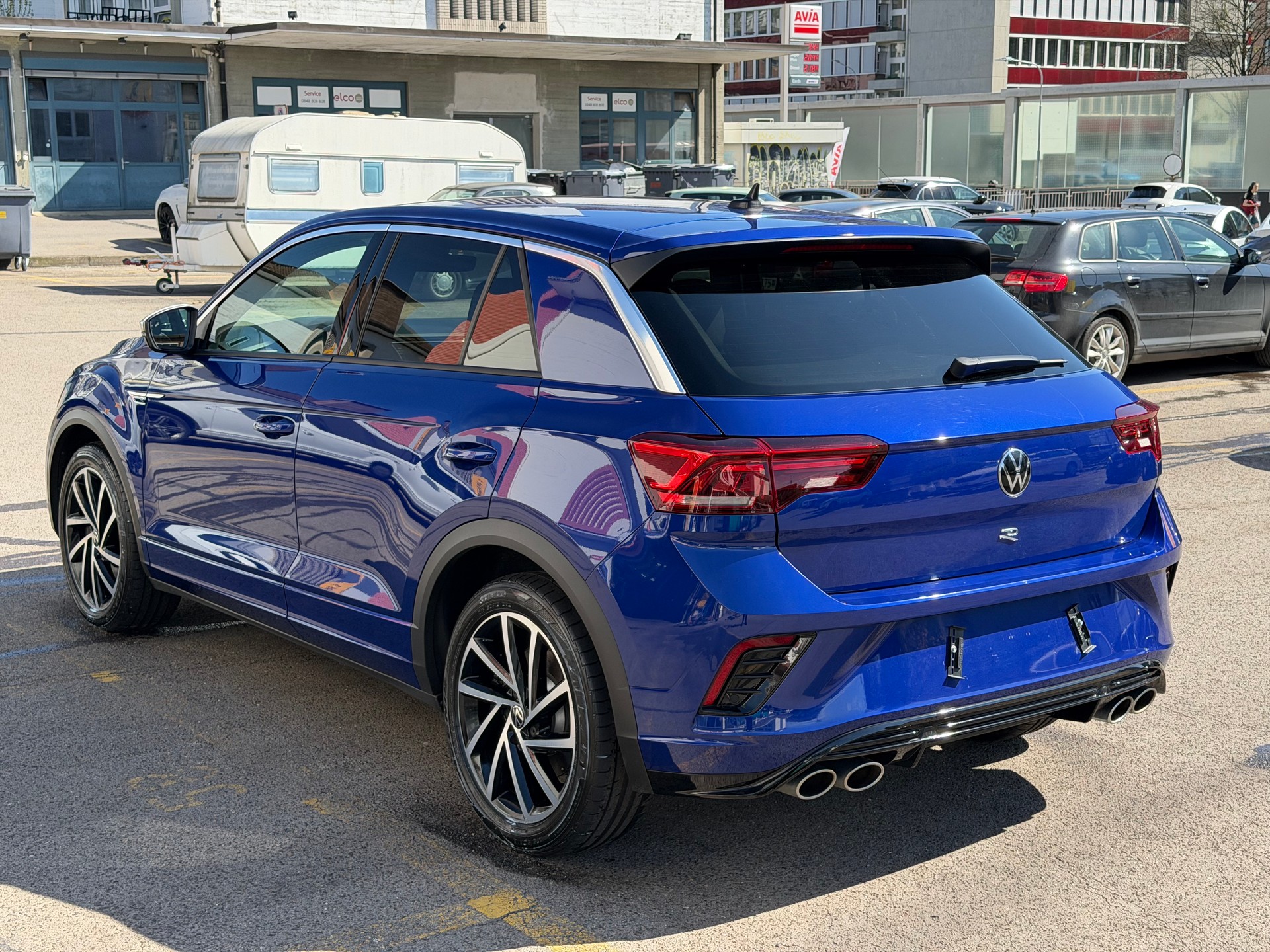 VW T-Roc 2.0 TSI R DSG 4Motion-image-2