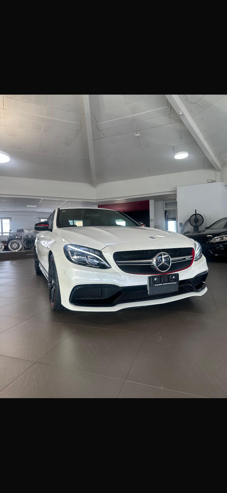 MERCEDES-BENZ Edition 1-showroom-element-2