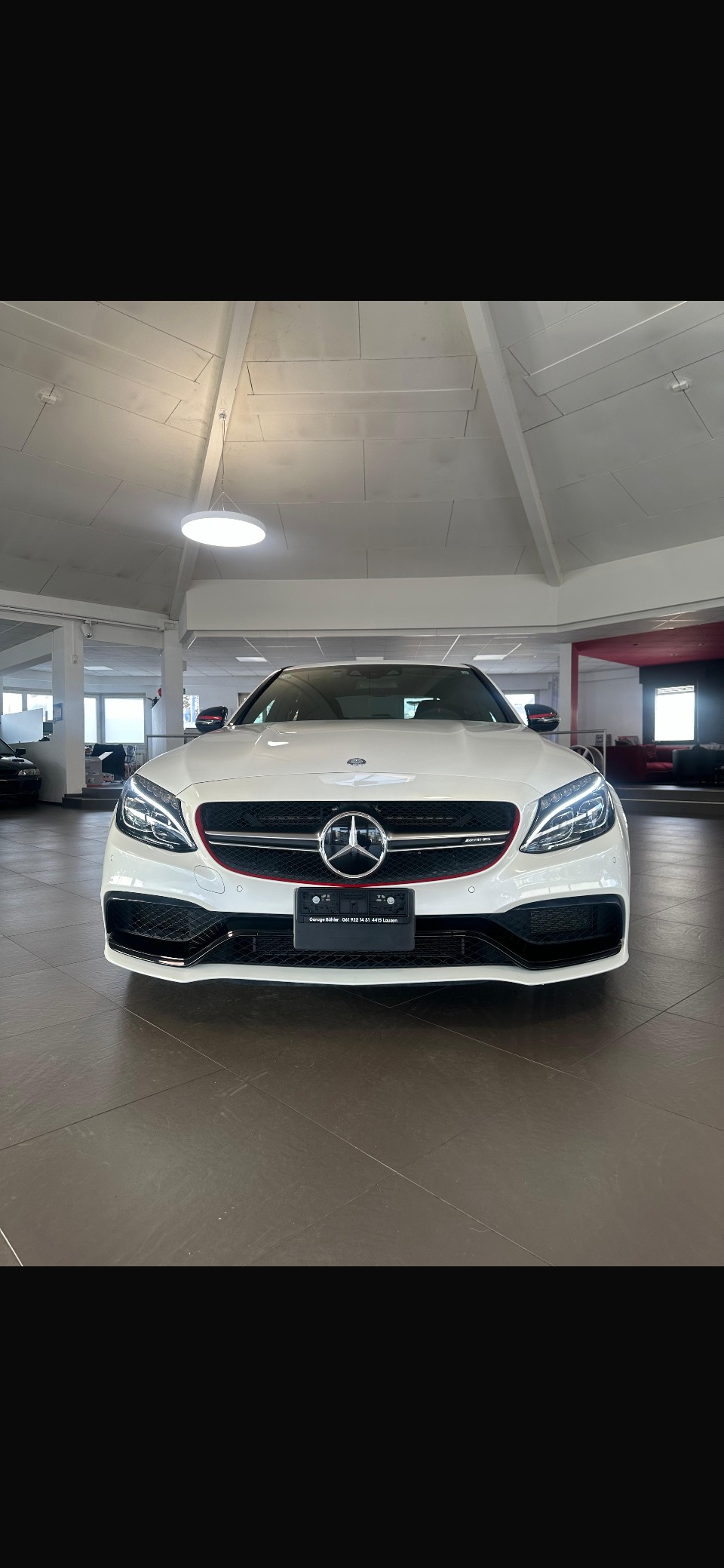 MERCEDES-BENZ Edition 1-showroom-element-1