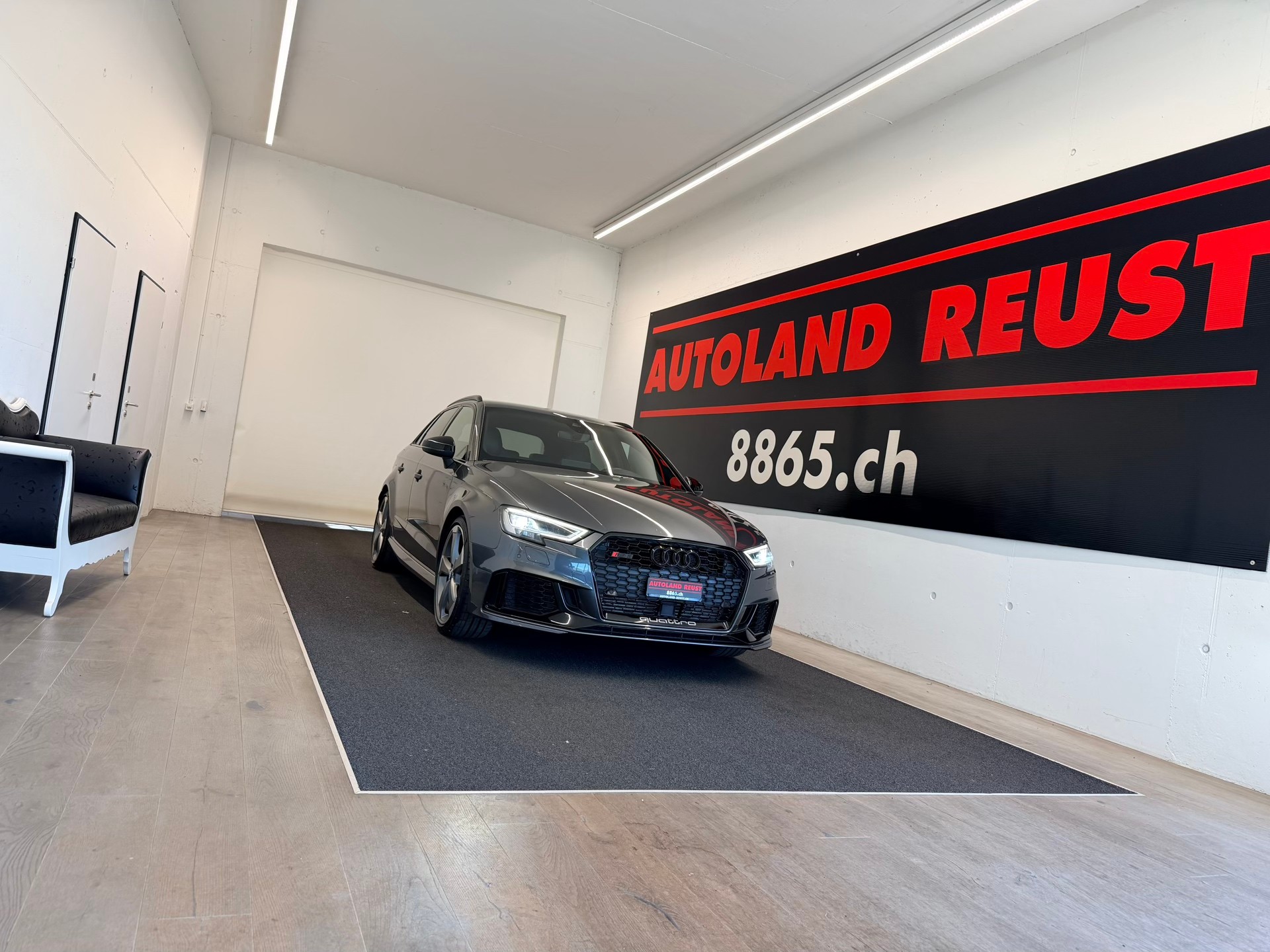 AUDI RS3 Sportback 2.5 TSI quattro S-tronic-image-0