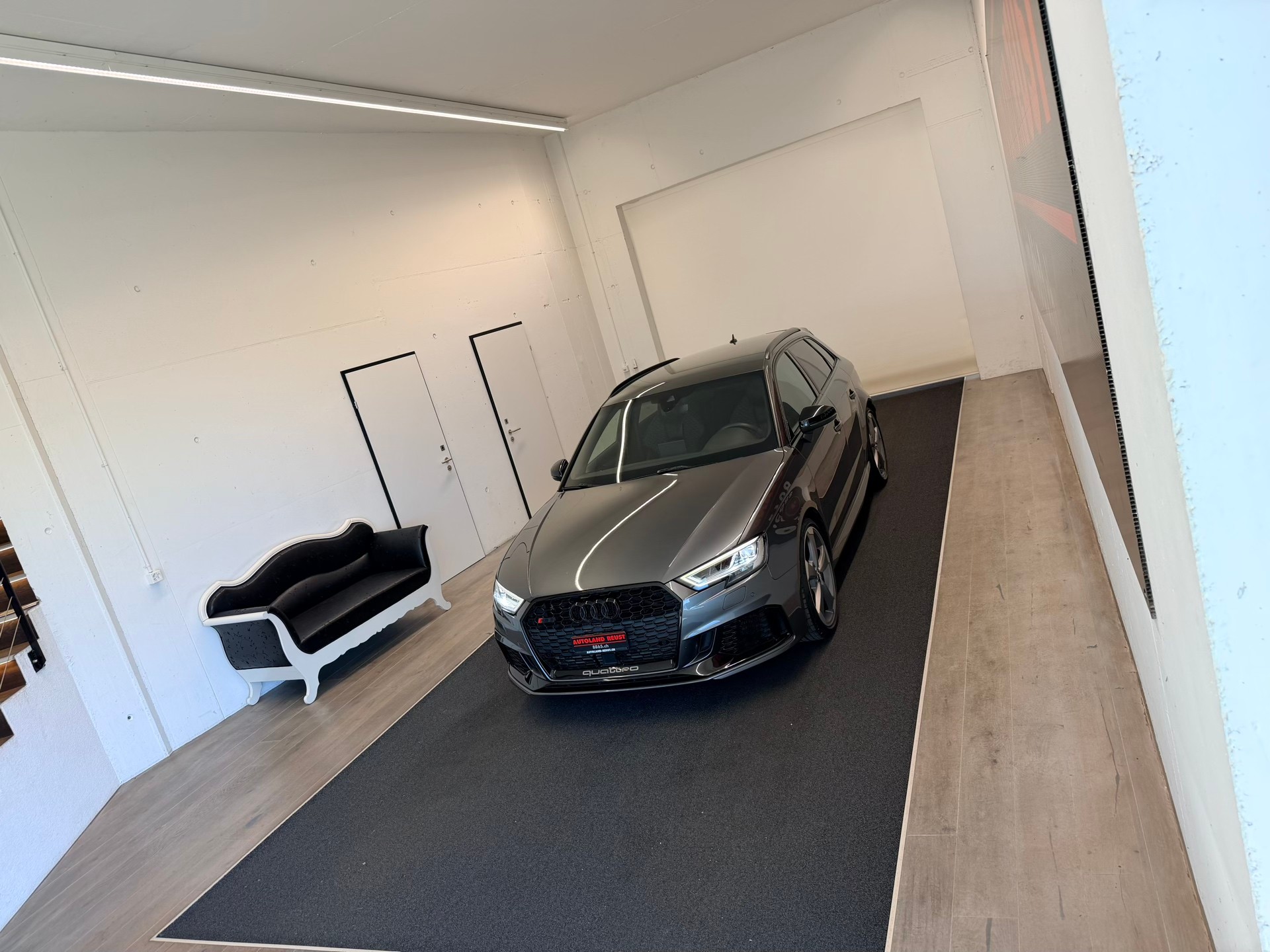 AUDI RS3 Sportback 2.5 TSI quattro S-tronic-image-3