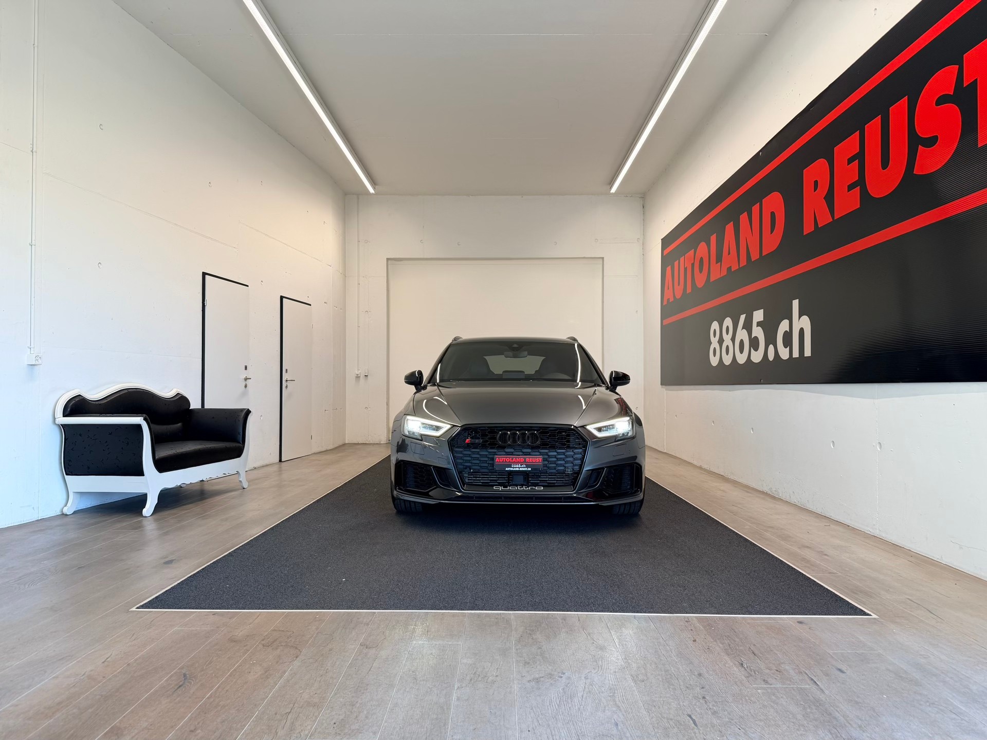 AUDI RS3 Sportback 2.5 TSI quattro S-tronic-image-1