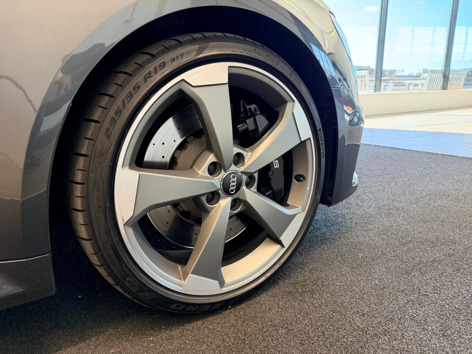 AUDI RS3 Sportback 2.5 TSI quattro S-tronic-image-5