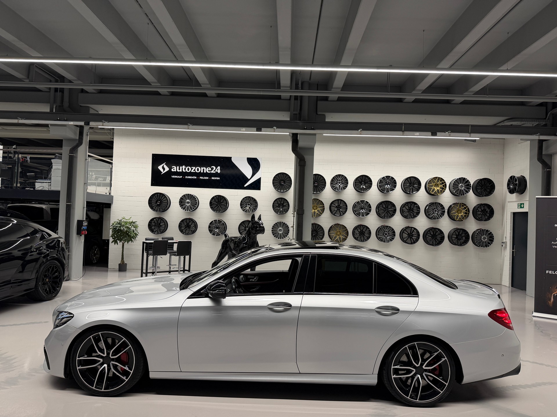 MERCEDES-BENZ E 53 AMG 4matic+-image-11