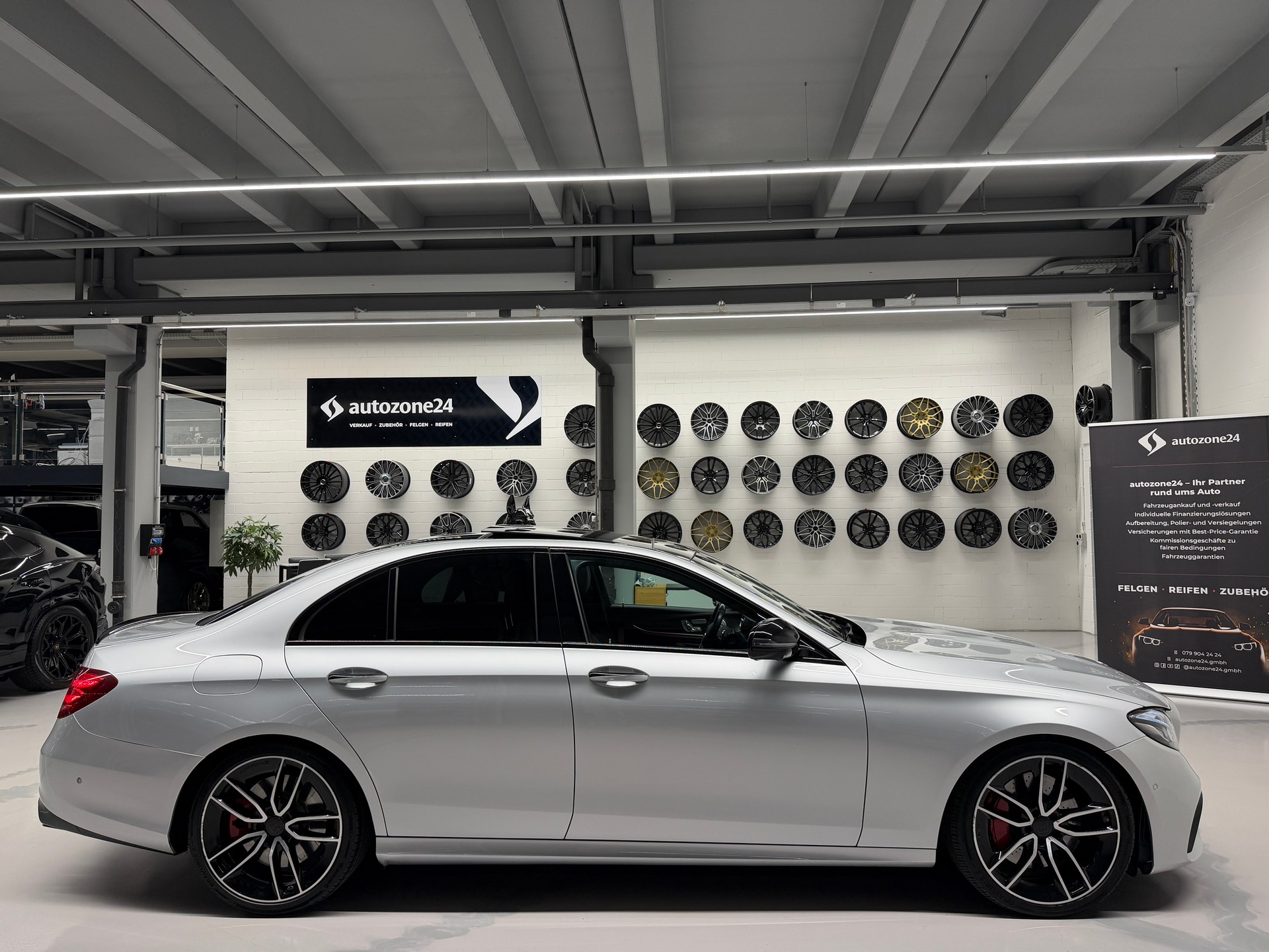 MERCEDES-BENZ E 53 AMG 4matic+-image-15