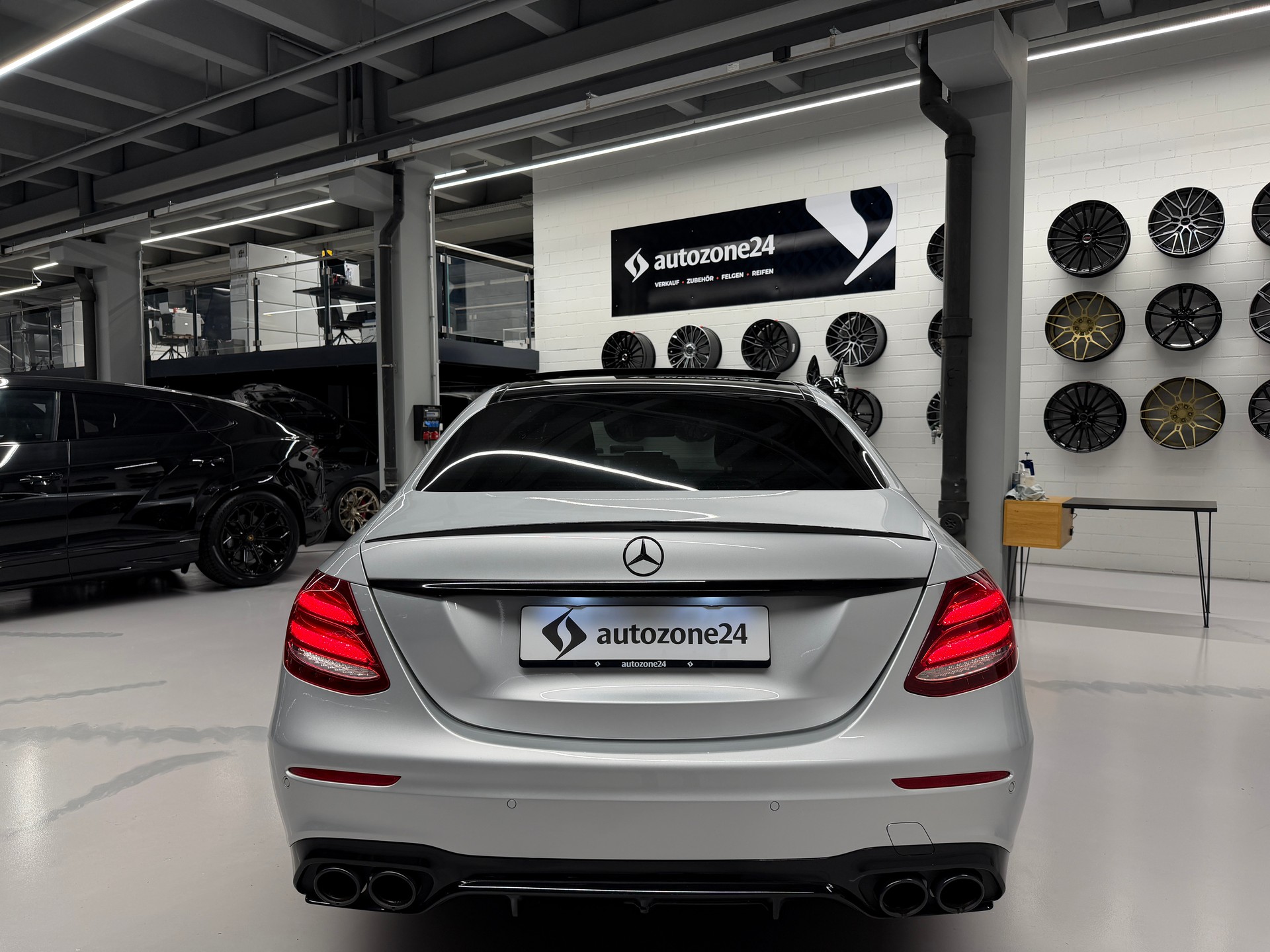 MERCEDES-BENZ E 53 AMG 4matic+-image-5