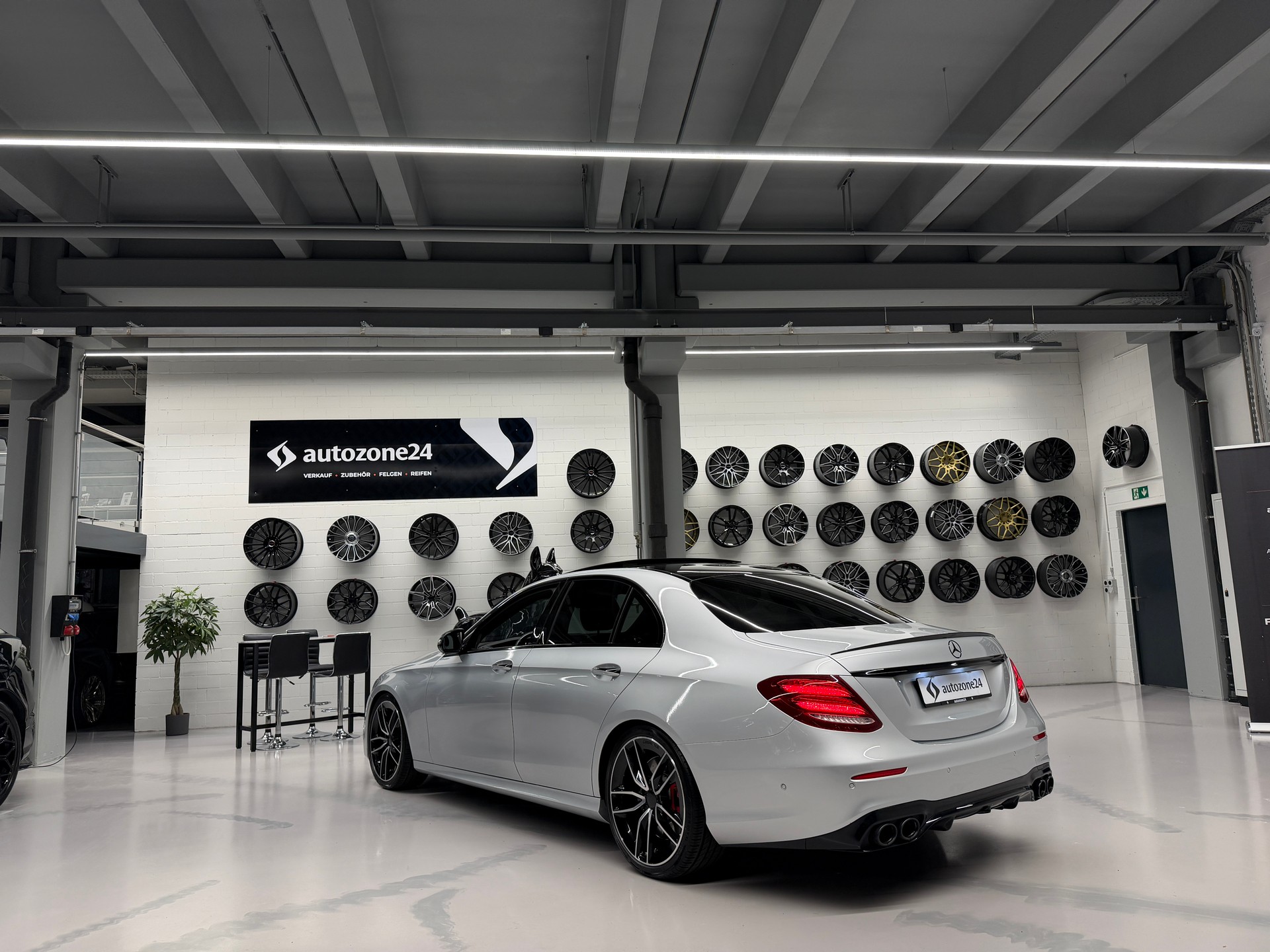 MERCEDES-BENZ E 53 AMG 4matic+-image-6