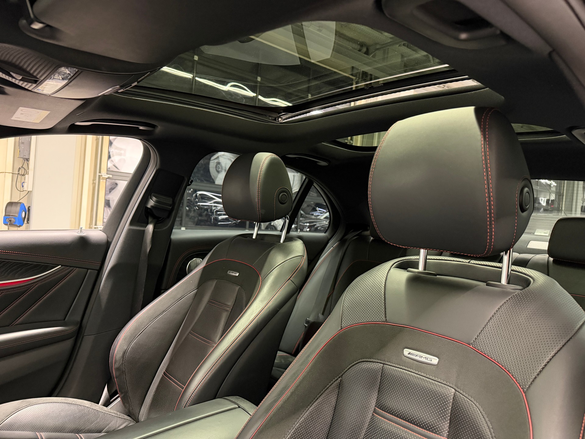 MERCEDES-BENZ E 53 AMG 4matic+-image-17