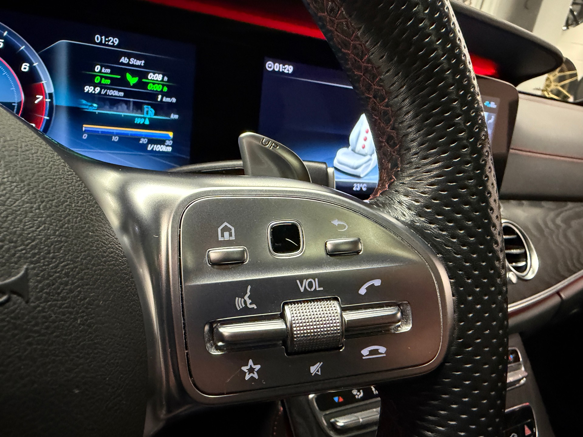 MERCEDES-BENZ E 53 AMG 4matic+-image-21