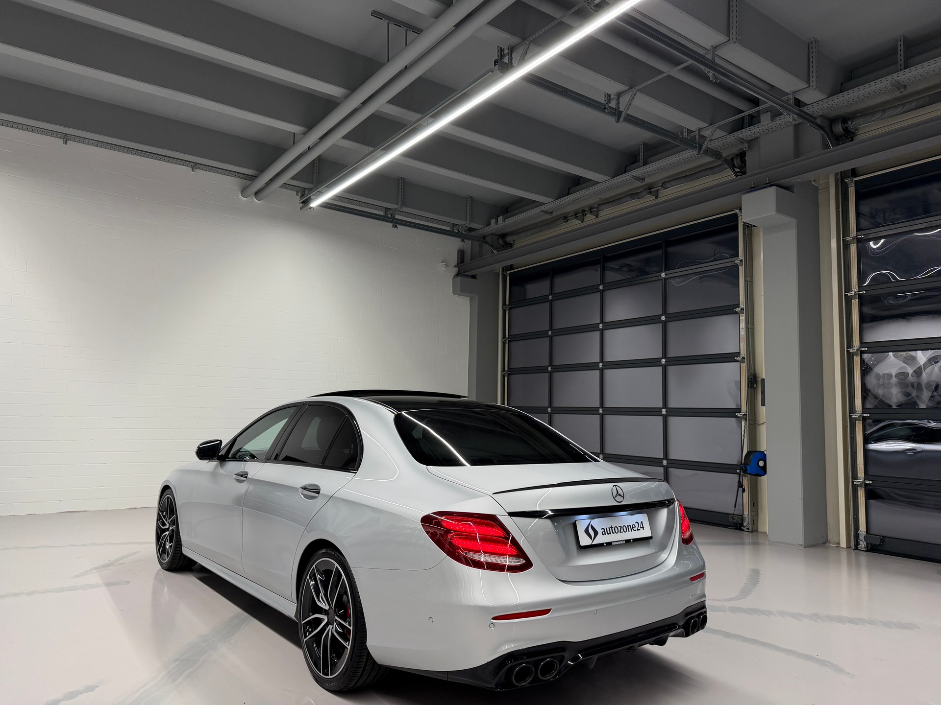 MERCEDES-BENZ E 53 AMG 4matic+-image-8