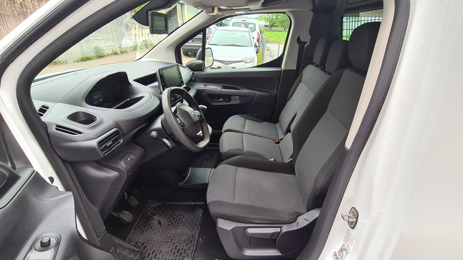 PEUGEOT Partner 1.5 Blue HDi s/s Asphalt Long 1000kg ** 130 PS ** 3-Plätzer ** RF-Kamera ** LTZ MFK 04.09.2024-image-12