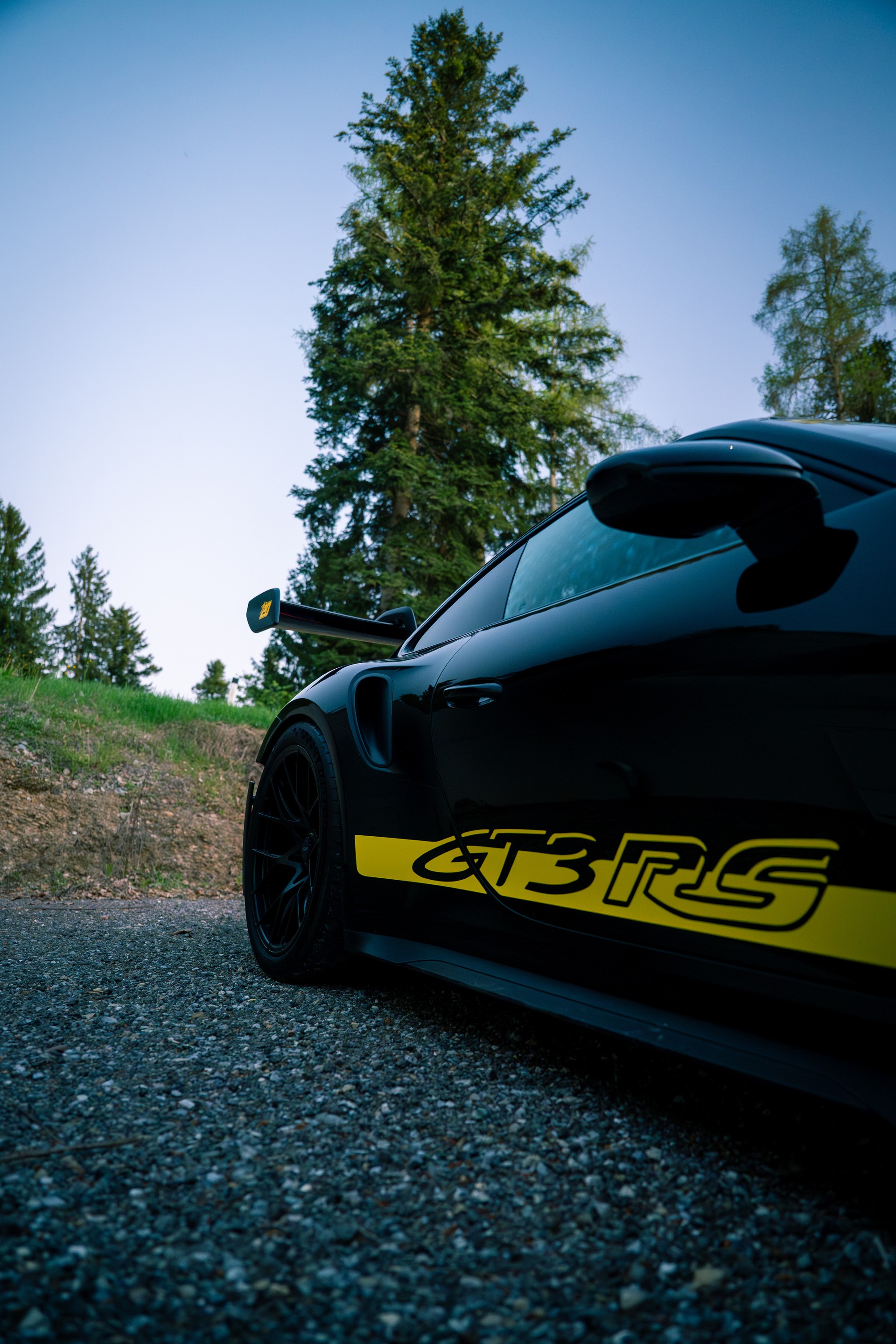 PORSCHE 911 GT3 RS-image-9