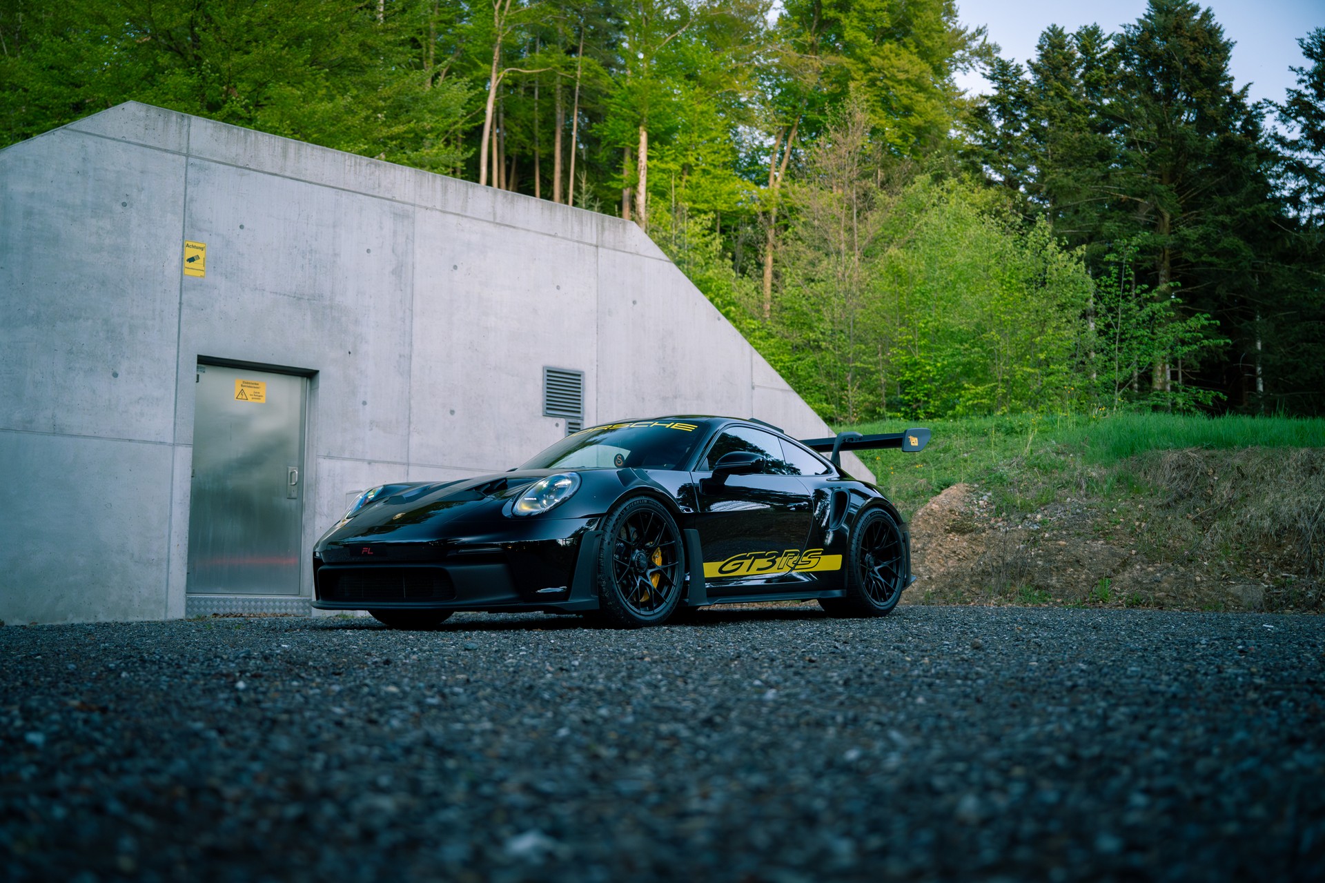 PORSCHE 911 GT3 RS-image-5