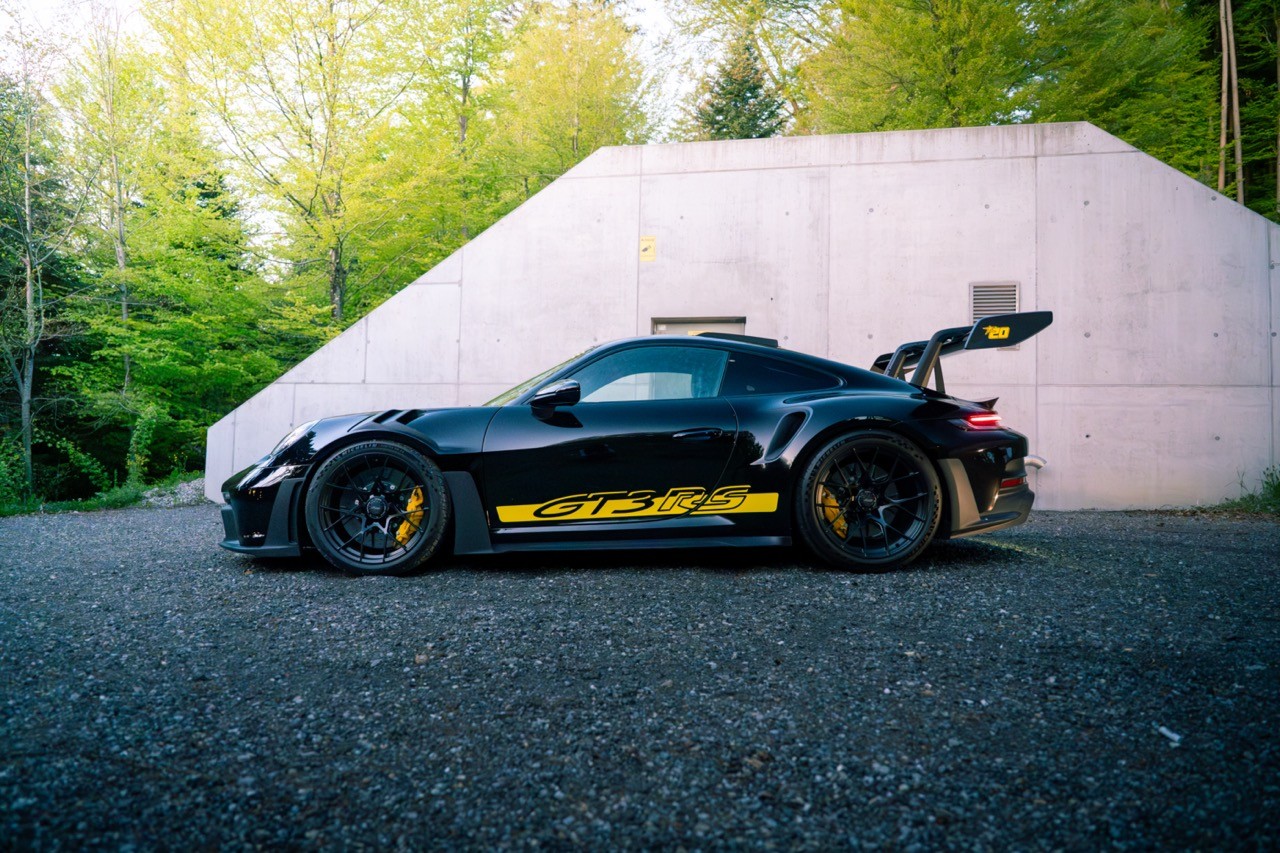 PORSCHE 911 GT3 RS-showroom-element-3