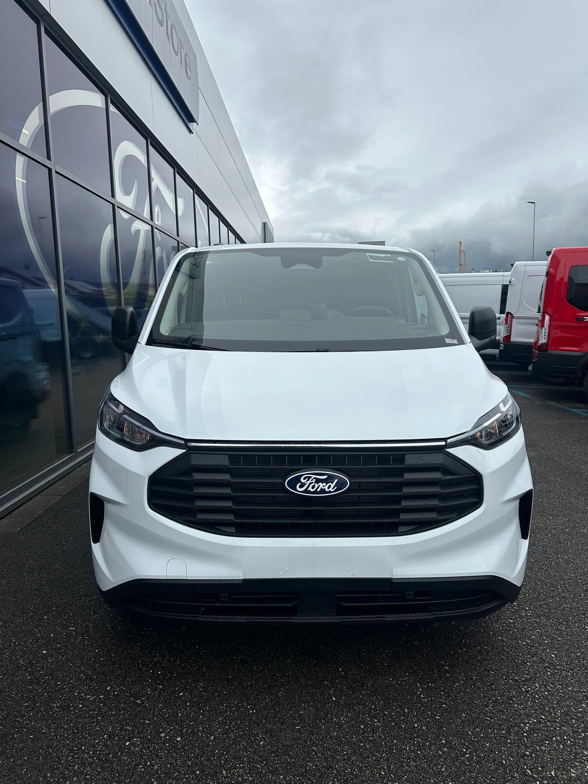 FORD Transit Custom Van 320 L2 2.0 EcoBl Trend/170CV/Aut.-image-8