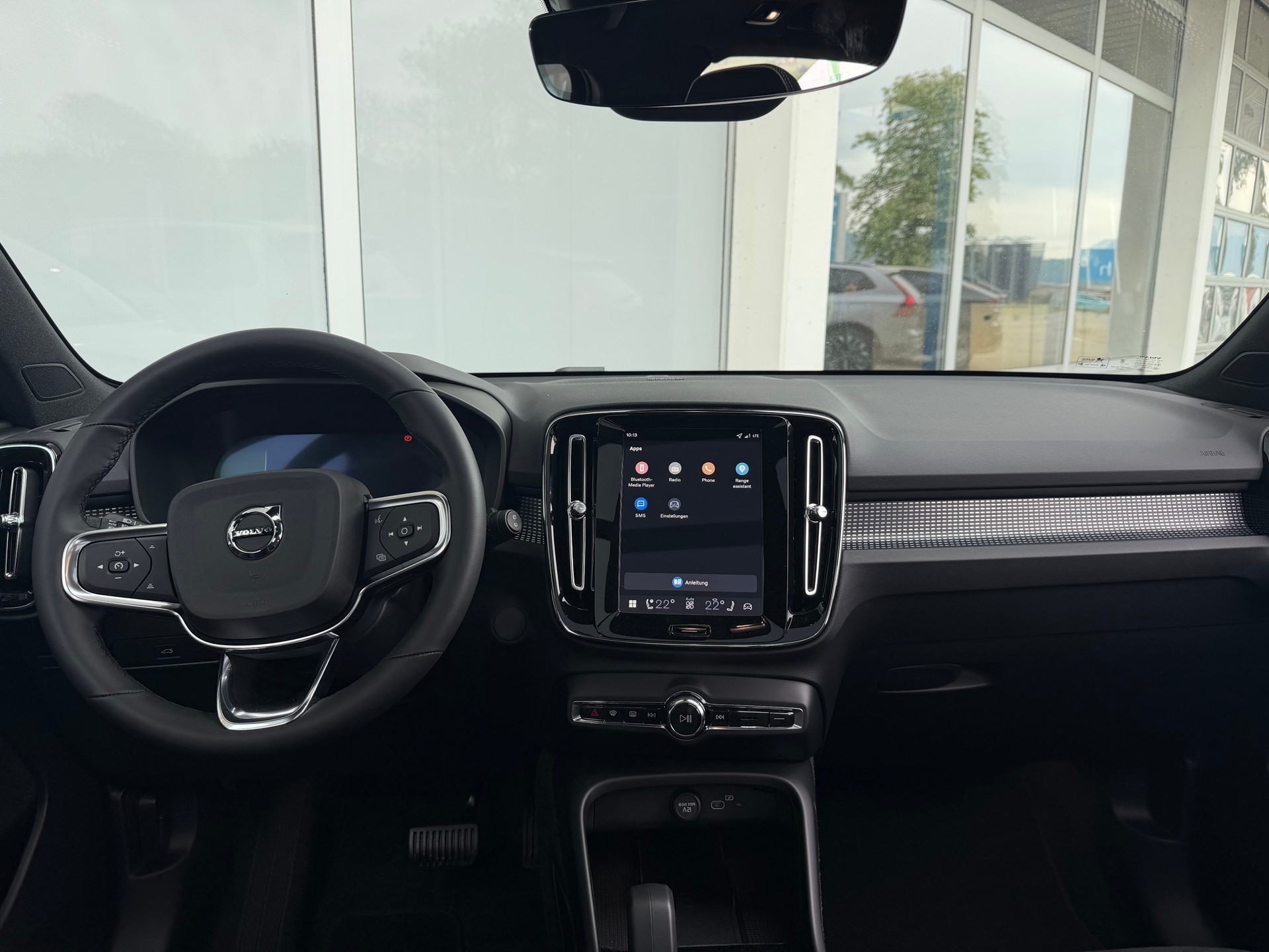 VOLVO EX40 Twin Motor AWD Ultra XCENTRIC-image-8