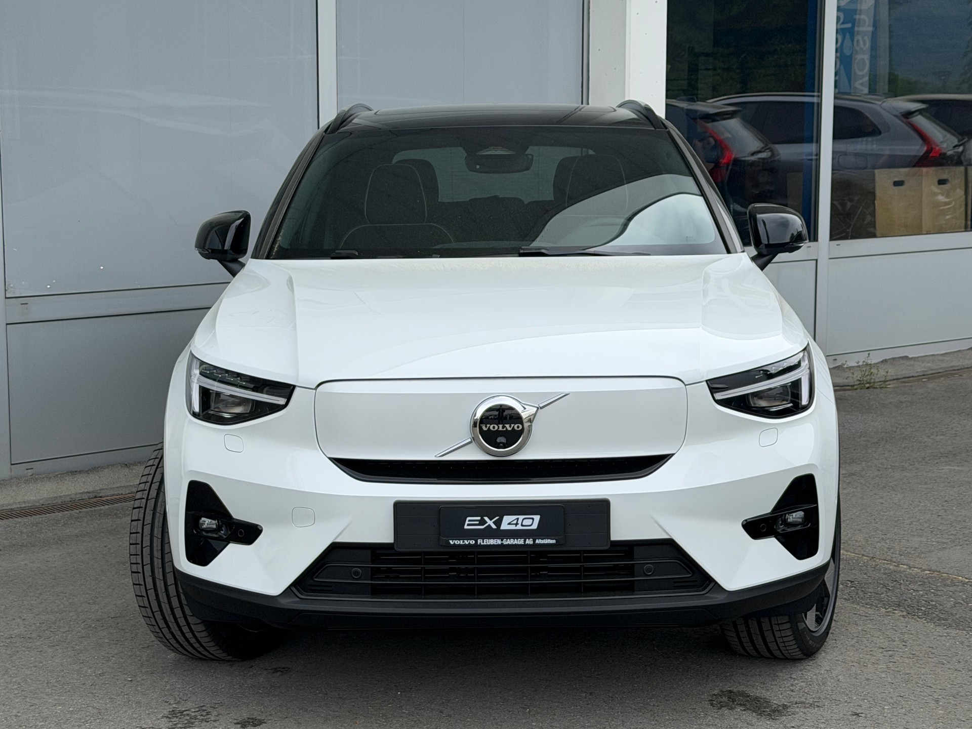 VOLVO EX40 Twin Motor AWD Ultra XCENTRIC-image-19