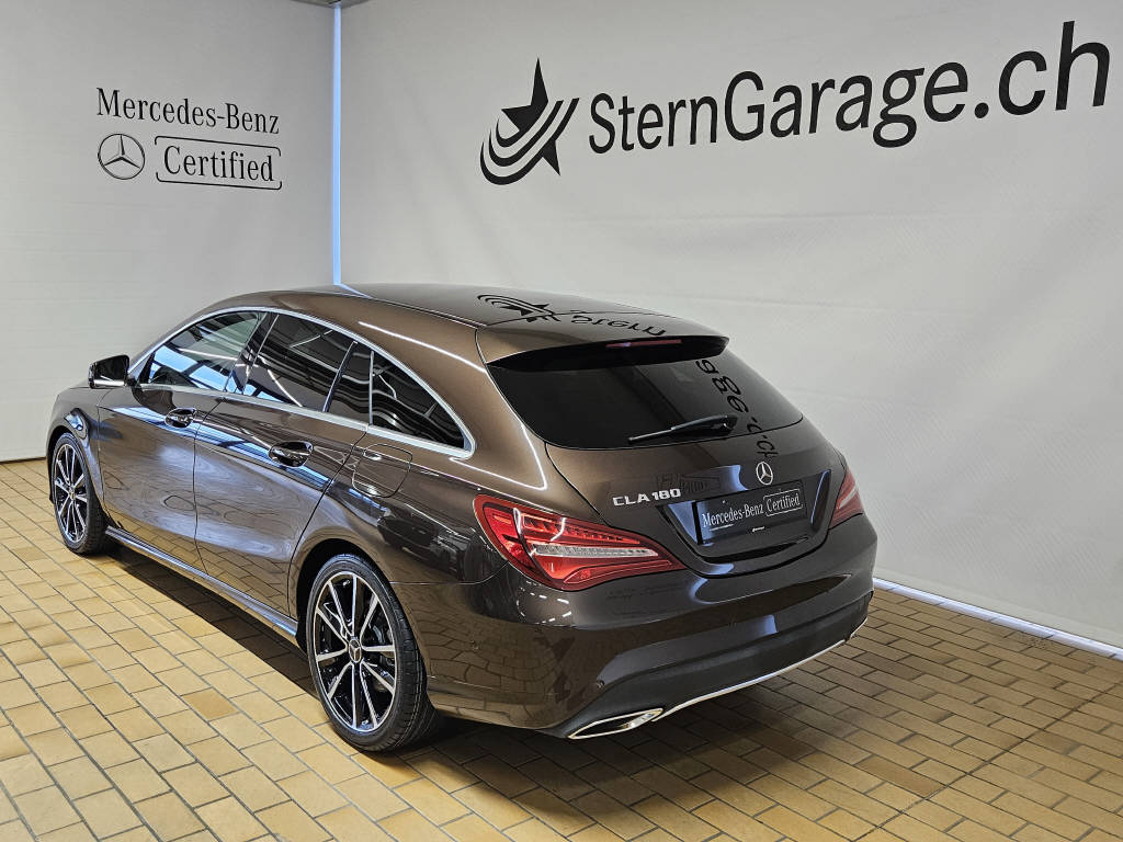 MERCEDES-BENZ CLA 180 Urban Shooting Brake-image-2