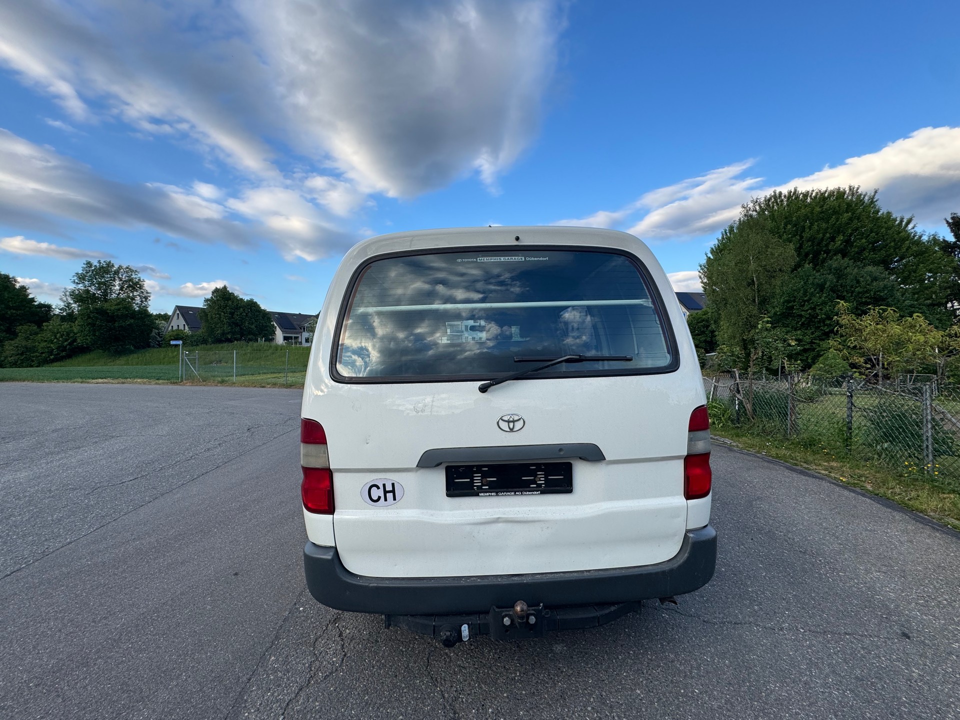 TOYOTA Hiace D-4D A/T Van-image-5
