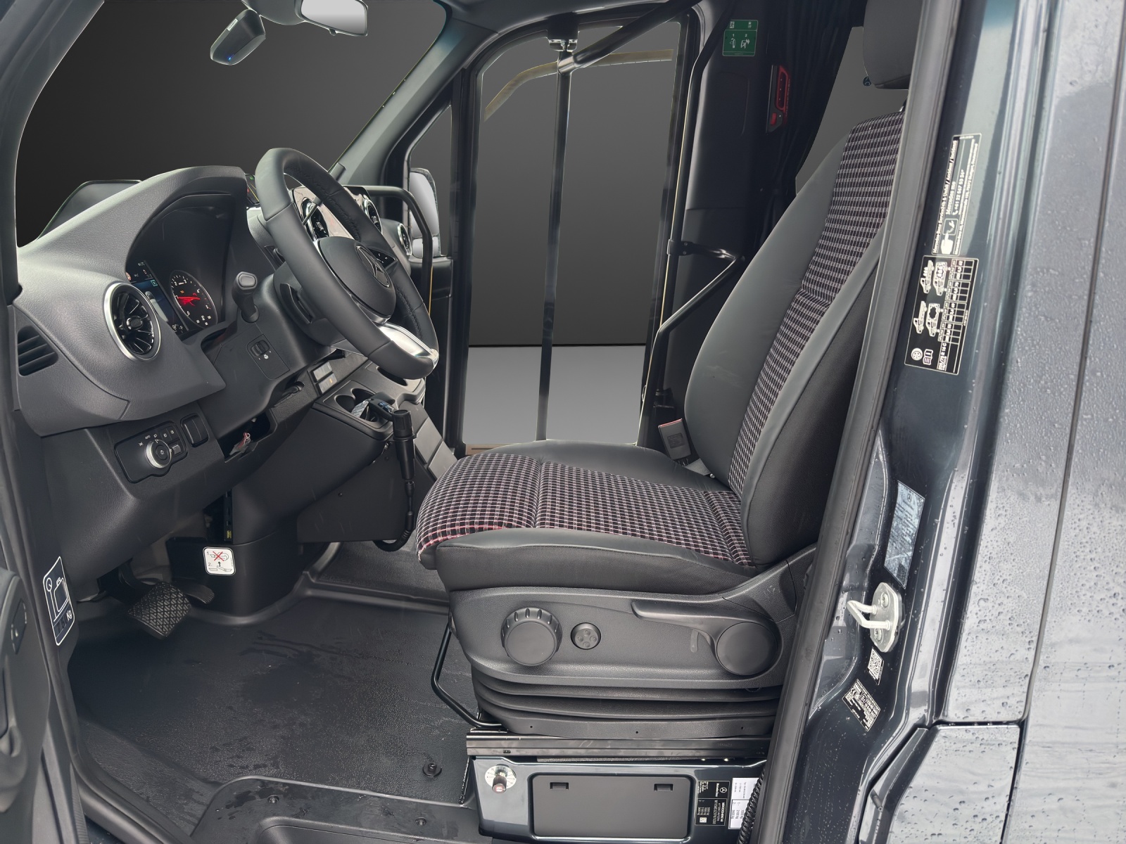 MERCEDES-BENZ Sprinter 519 CDI Extralang 9G-TRONIC-image-6