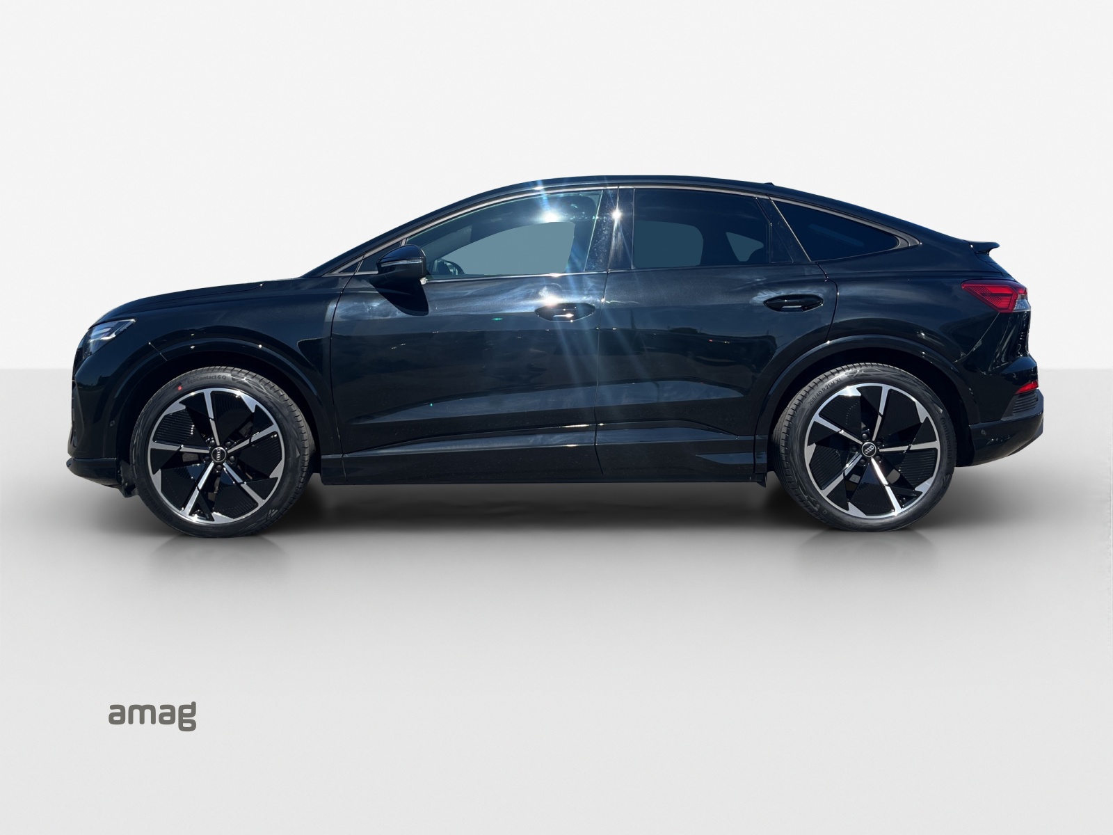 AUDI Q4 Sportback e-tron 50 quattro-image-1