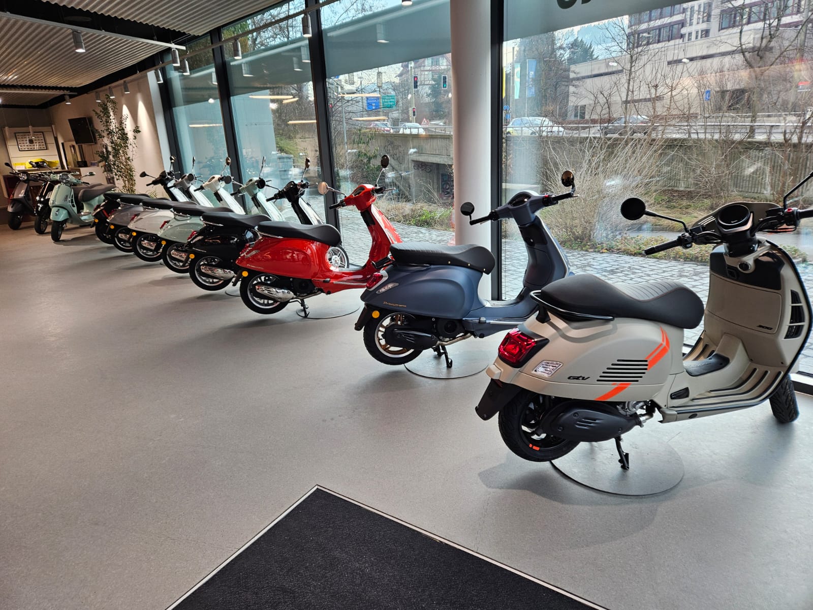PIAGGIO PIAGGIO Vespa GTS 310 RST E5+-image-12