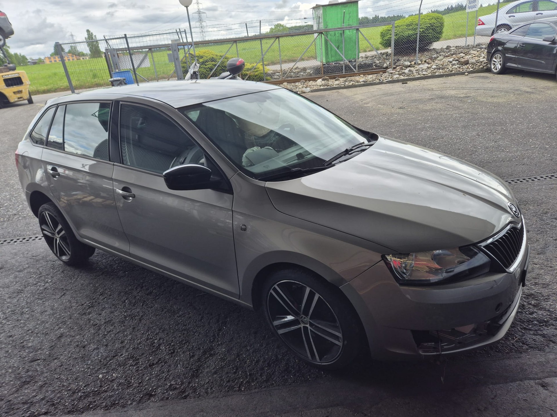 SKODA Rapid Spaceback 1.4 TSI Swiss Ed. DSG-image-10