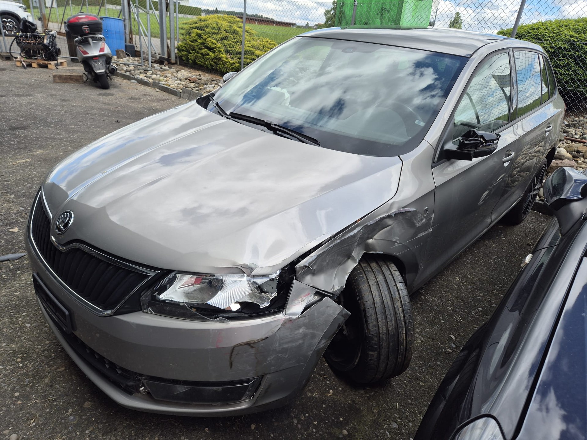 SKODA Rapid Spaceback 1.4 TSI Swiss Ed. DSG-image-3