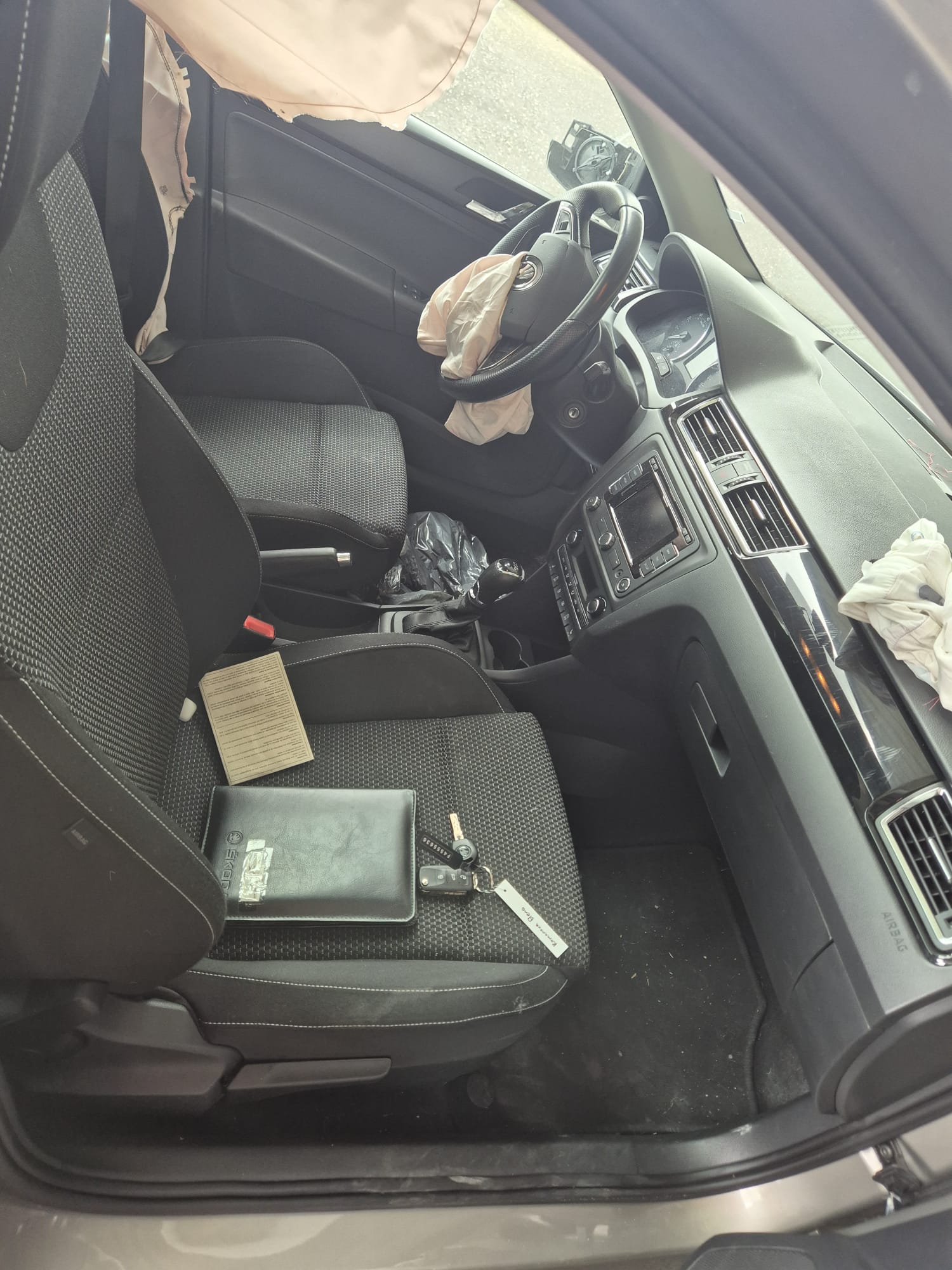 SKODA Rapid Spaceback 1.4 TSI Swiss Ed. DSG-image-12