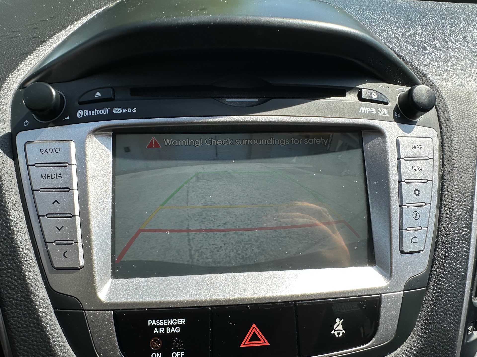 HYUNDAI iX 35 2.0 CRDi Style 4WD Automatic-image-11