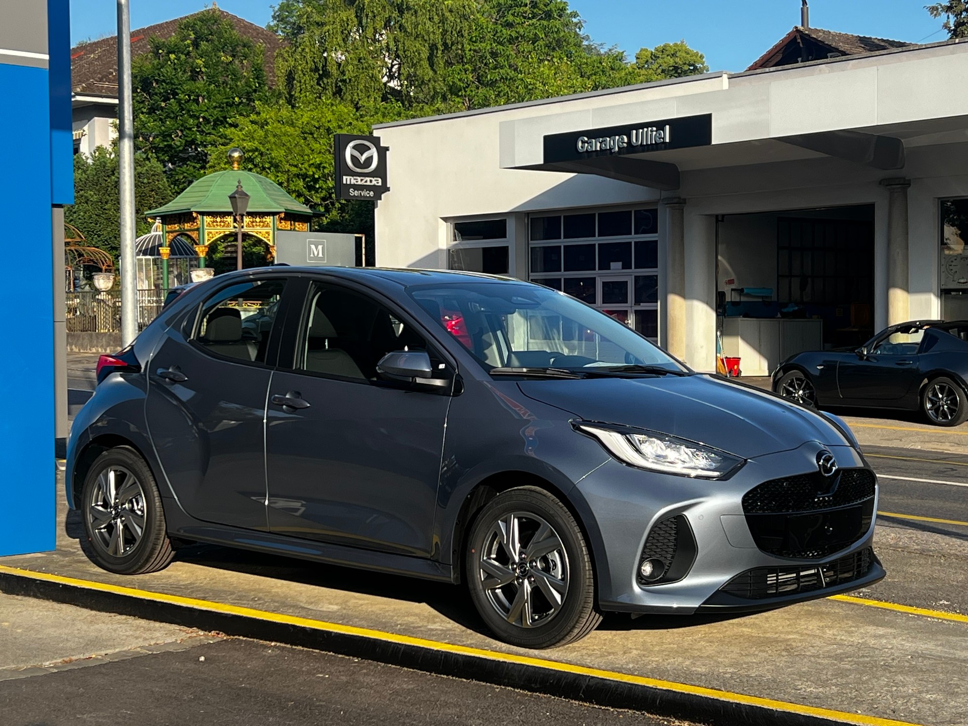 MAZDA 2 Hybrid Exclusive-Line-image-2