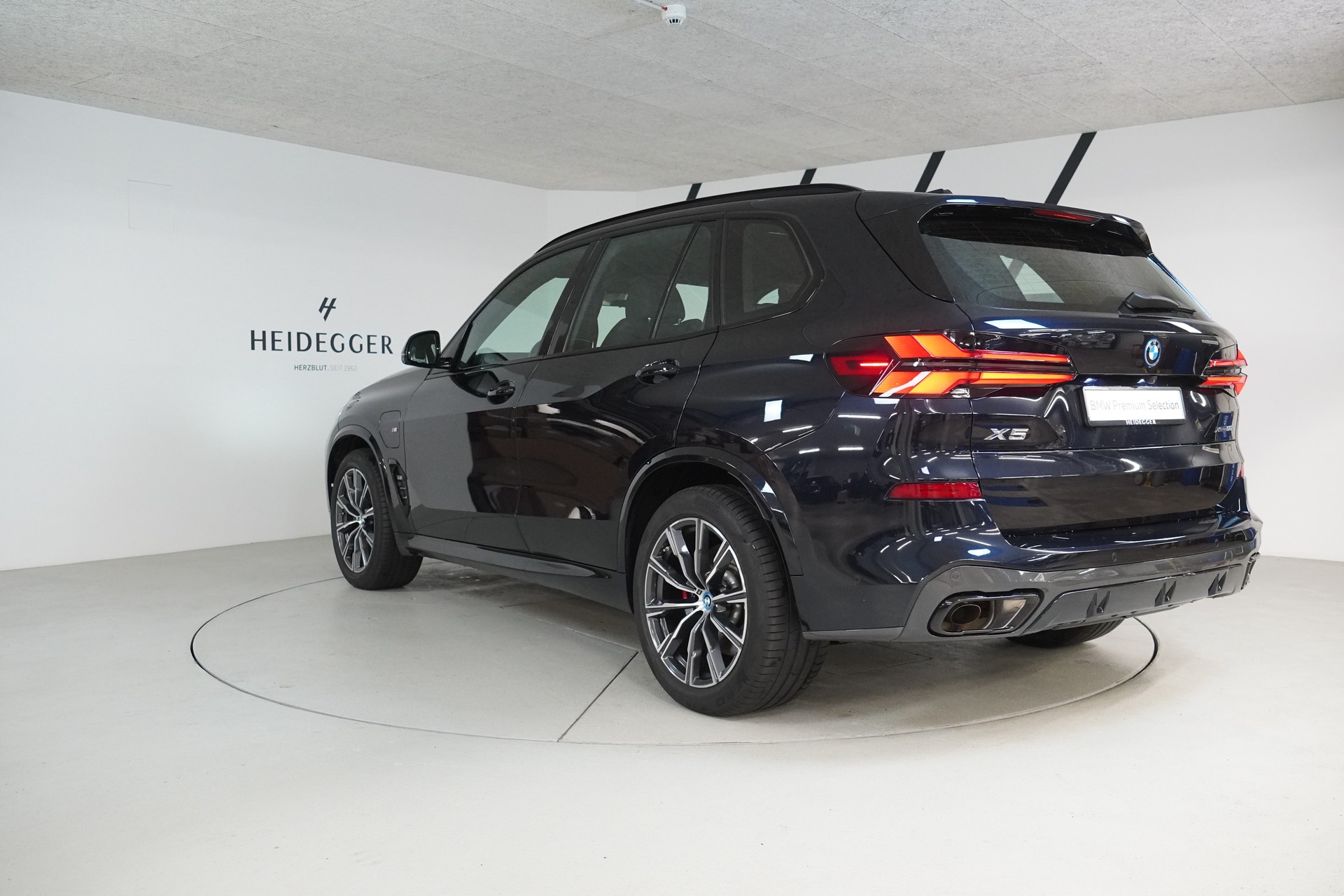 BMW X5 xDrive 50e M Sport Pro Steptronic-image-5