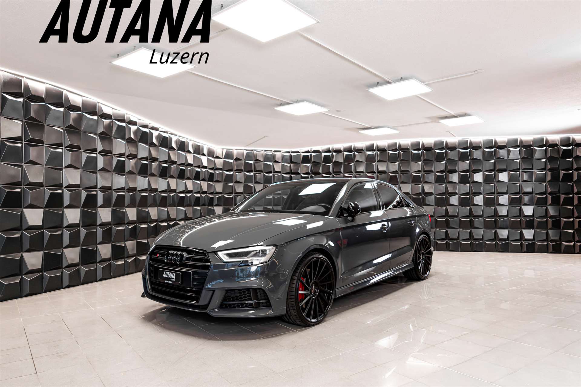 AUDI S3 Limousine 2.0 TFSI quattro S-tronic