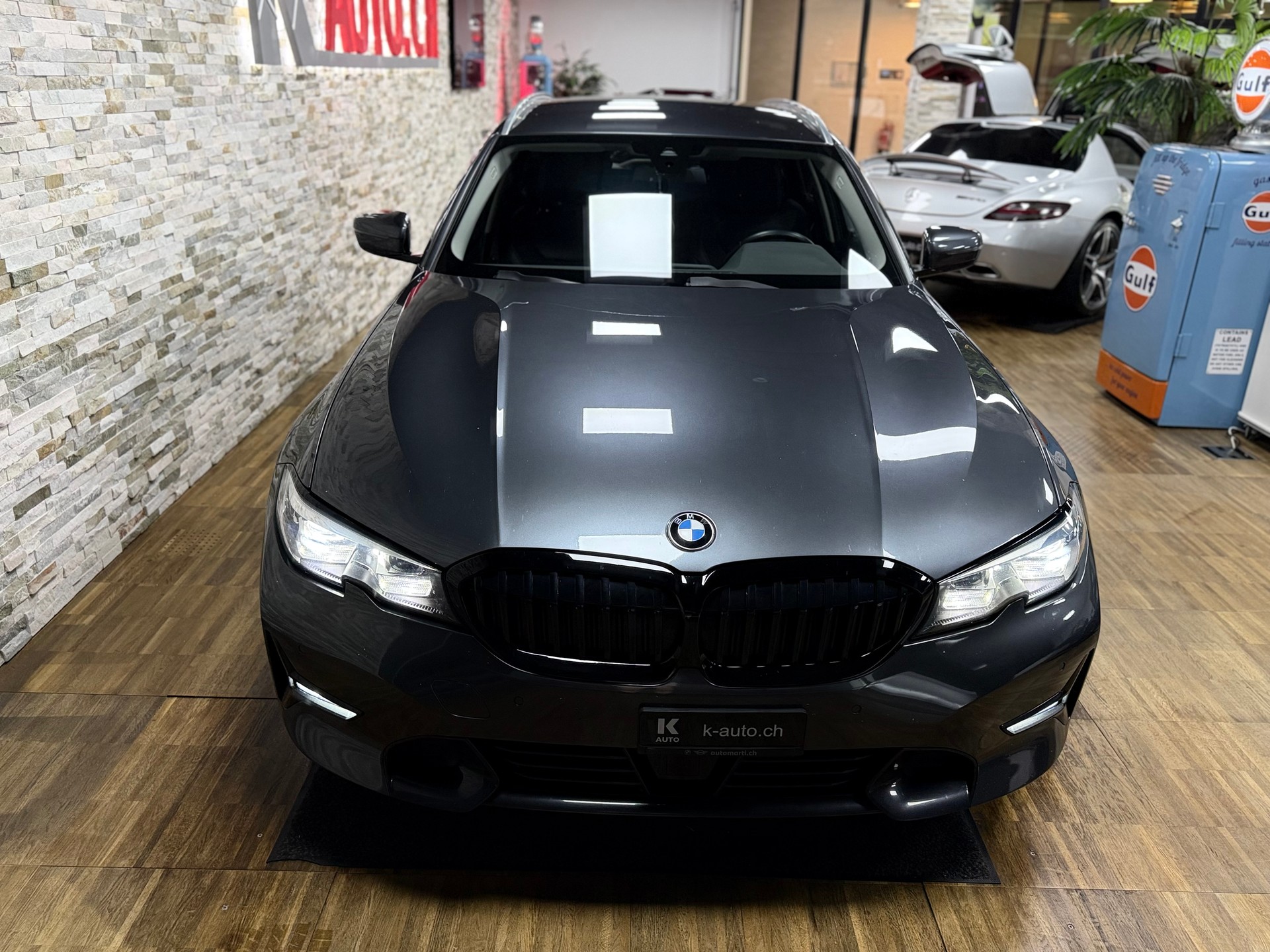 BMW 318d 48V Touring Sport Line Steptronic-image-4