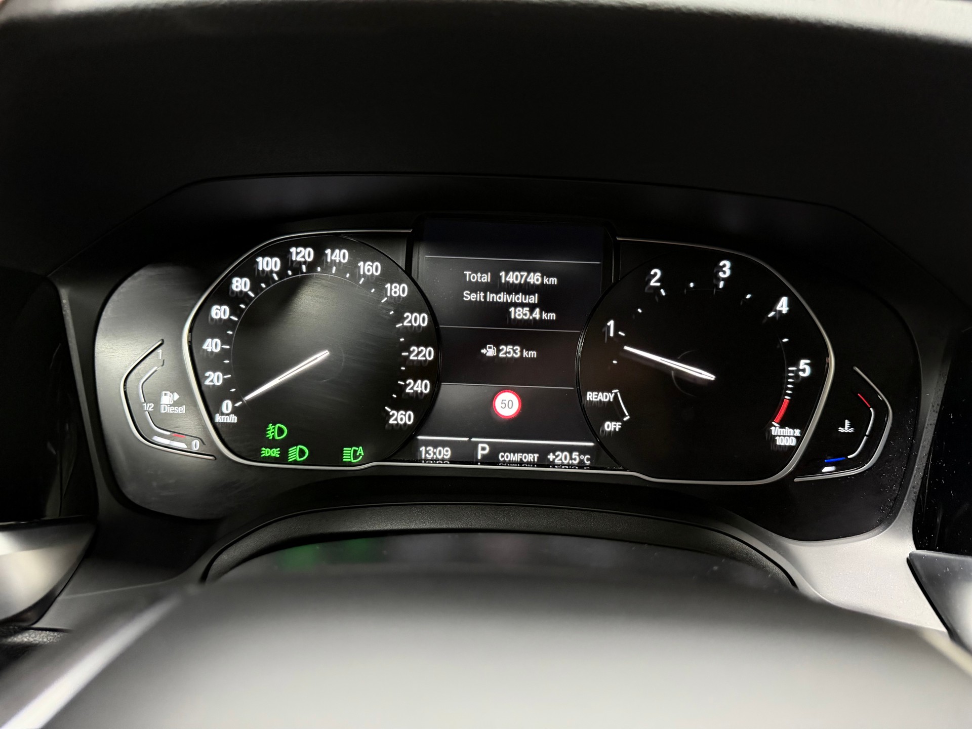 BMW 318d 48V Touring Sport Line Steptronic-image-13