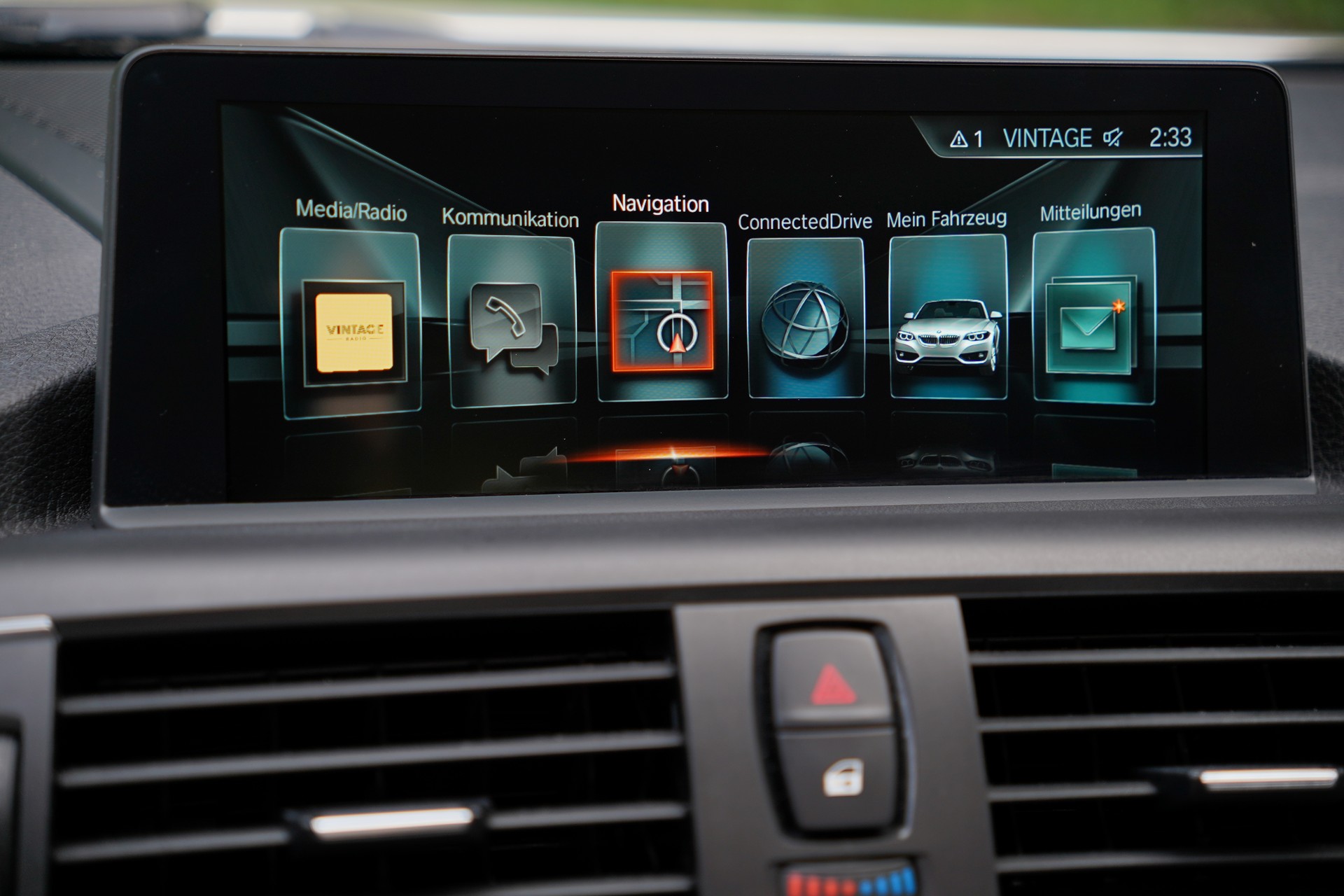 BMW M240i xDrive Steptronic-image-30