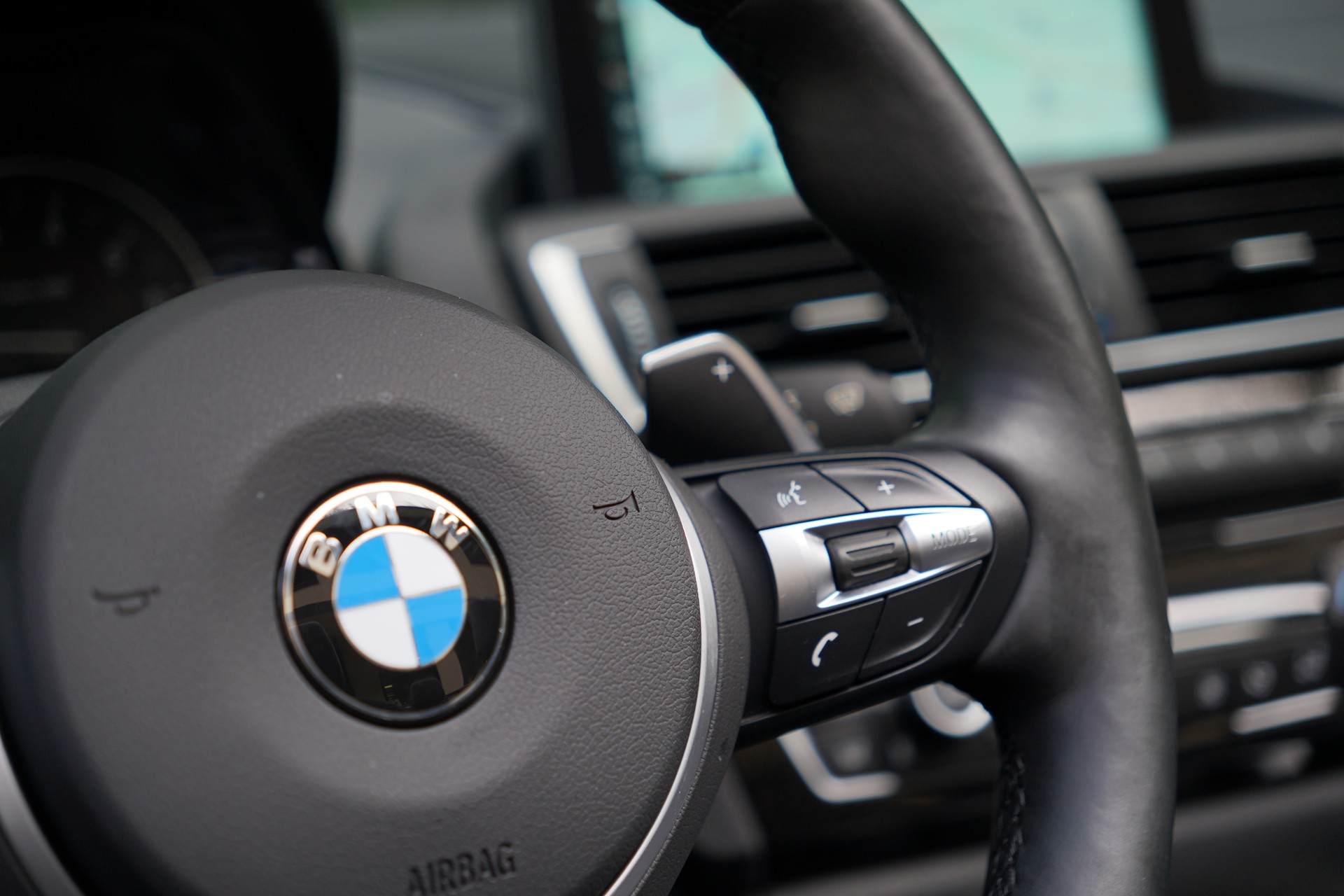 BMW M240i xDrive Steptronic-image-26