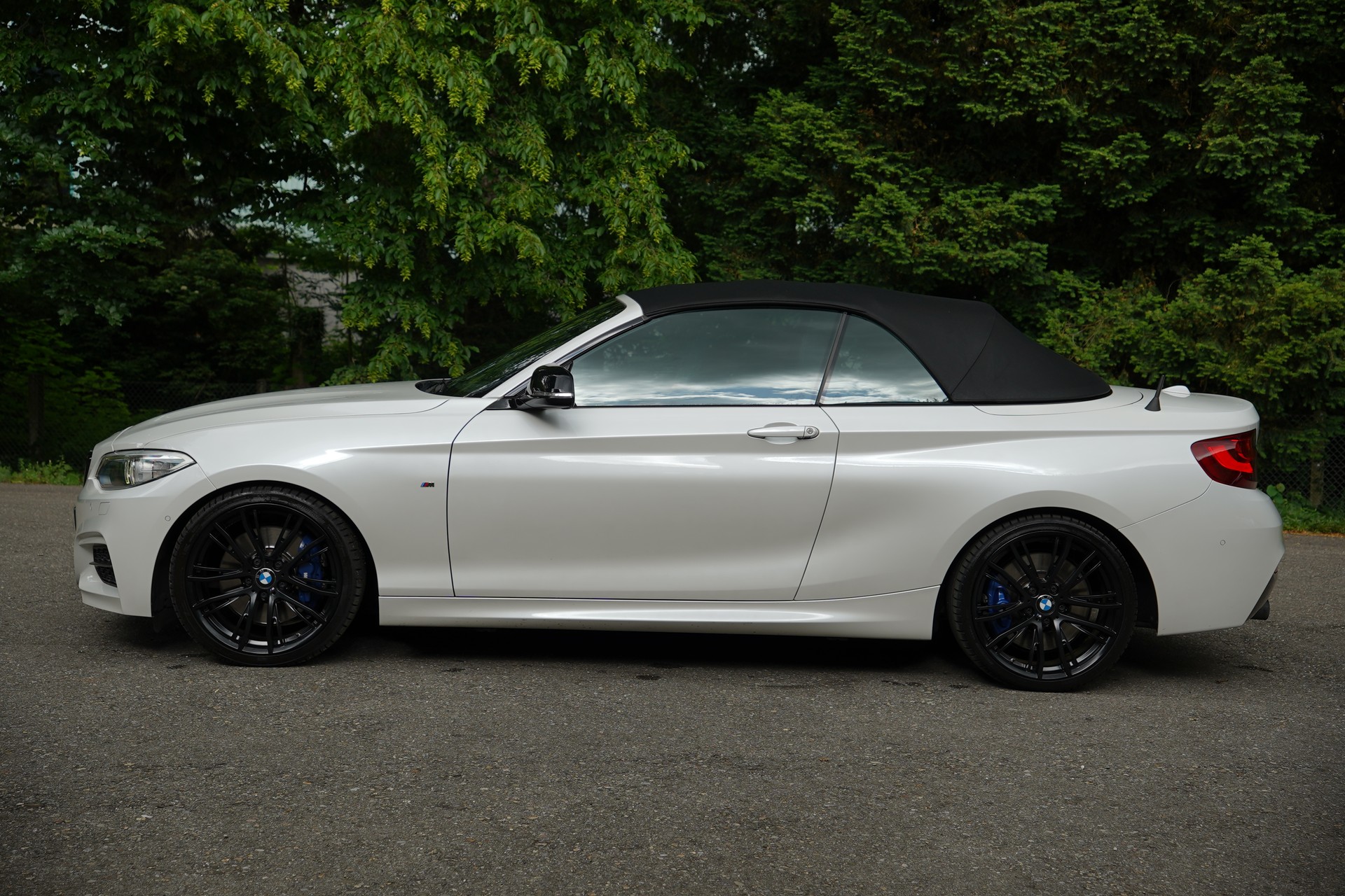 BMW M240i xDrive Steptronic-image-5