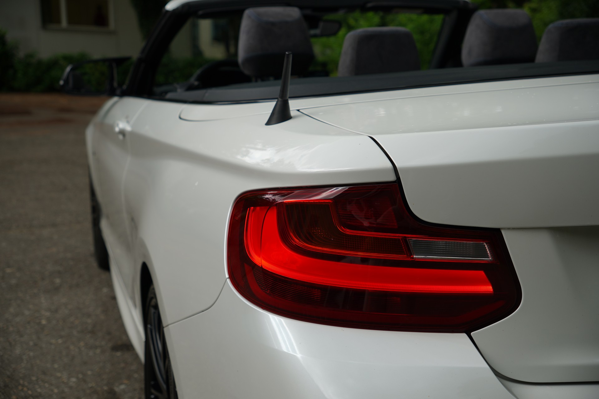 BMW M240i xDrive Steptronic-image-12