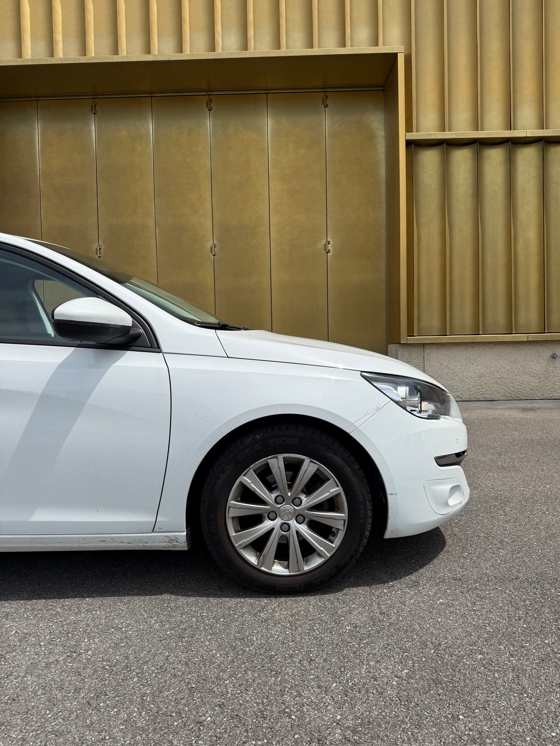 PEUGEOT 308 SW 1.6 BlueHDI Allure Automatic-image-2