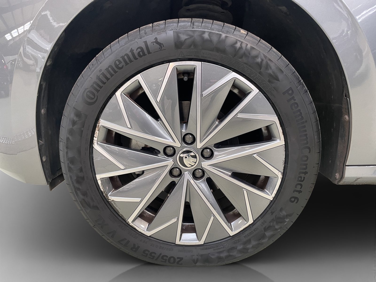 SKODA Kamiq 1.0 TSI Tour DSG-image-13