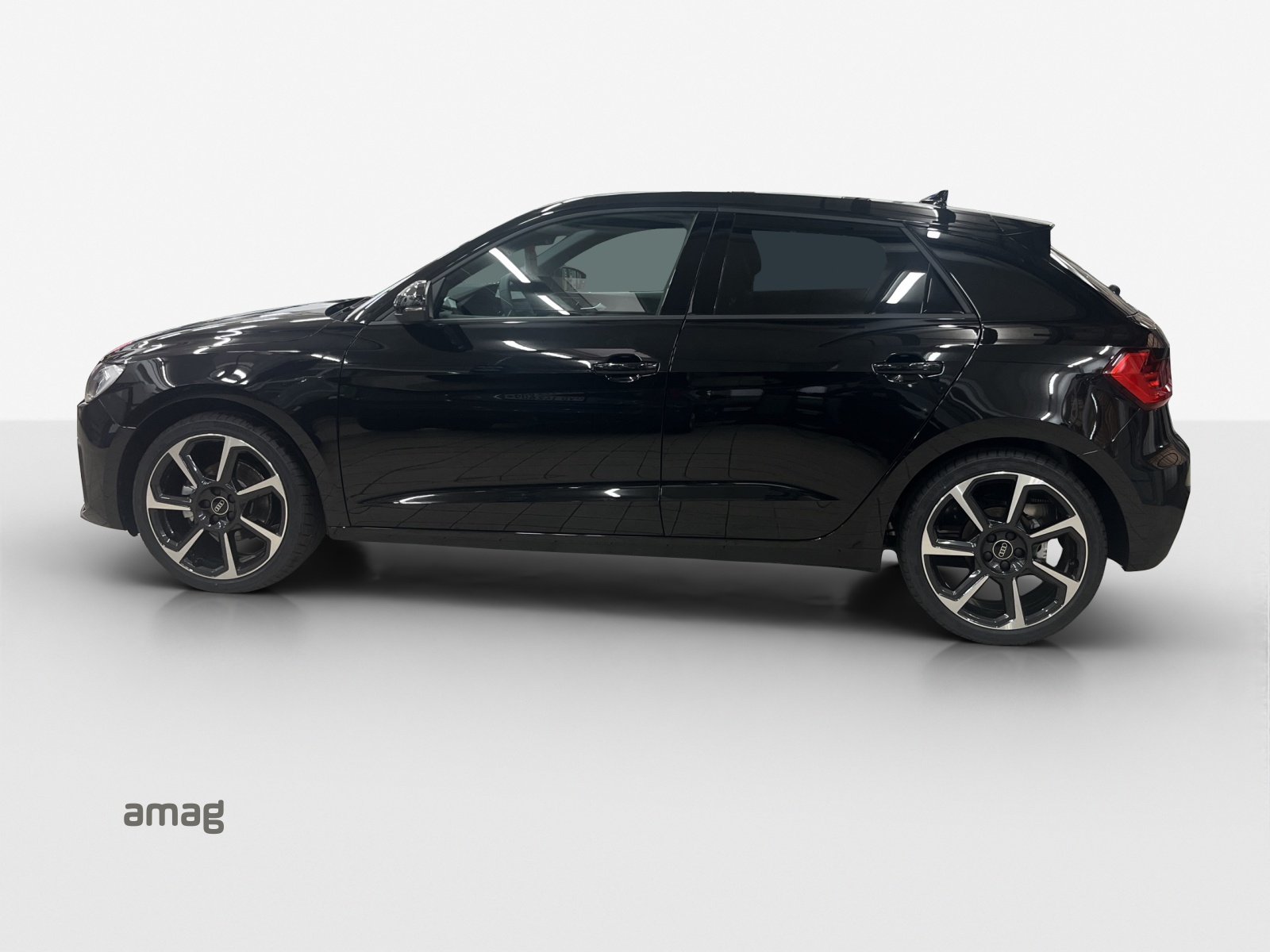 AUDI A1 Sportback 30 TFSI Attraction S-tronic-image-1