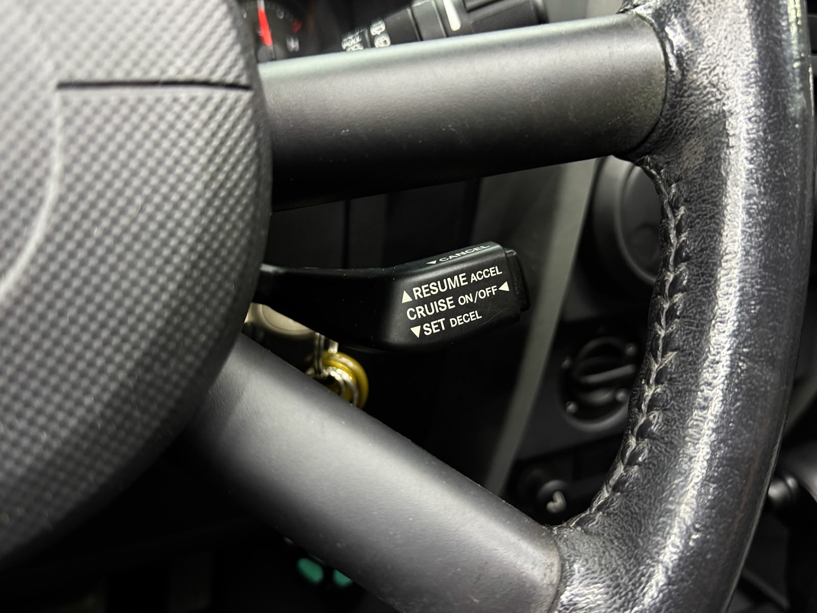 JEEP Wrangler 2.8 CRD Sport Automatic-image-12