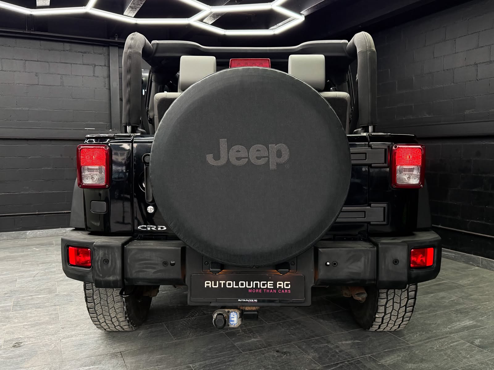 JEEP Wrangler 2.8 CRD Sport Automatic-image-8