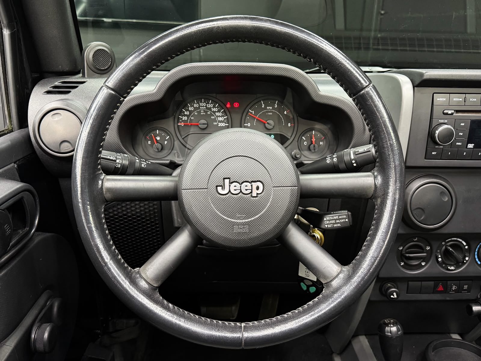 JEEP Wrangler 2.8 CRD Sport Automatic-image-11