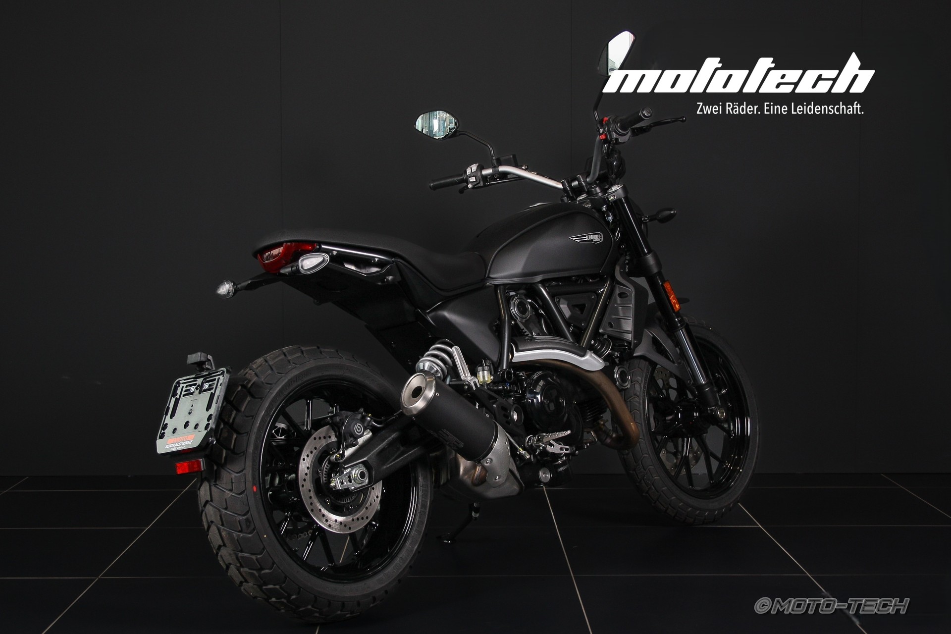 DUCATI Scrambler 803 Icon / 4 JAHRE GARANTIE-showroom-element-3