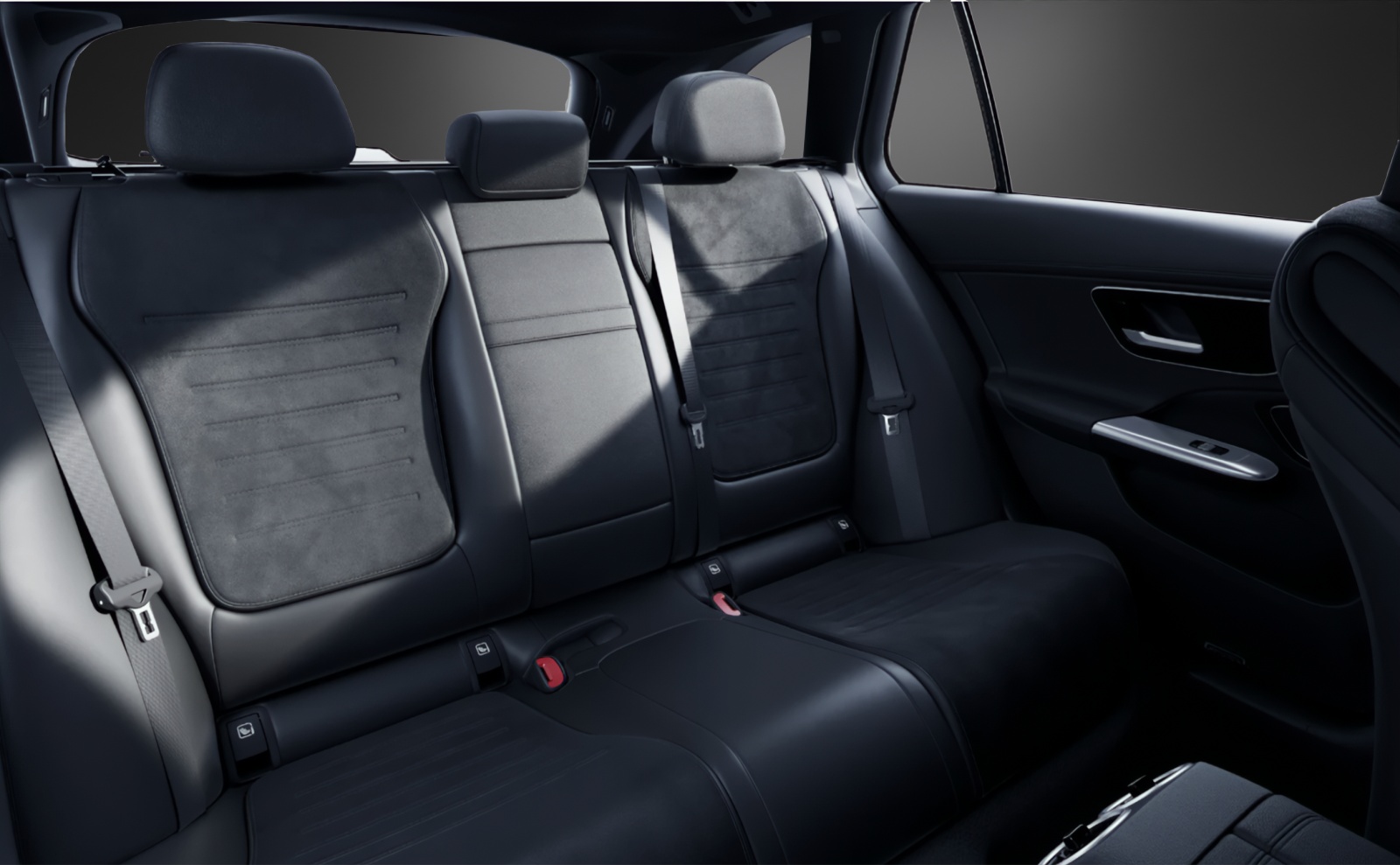 MERCEDES-BENZ C 220 d T 4Matic AMG Line-image-7